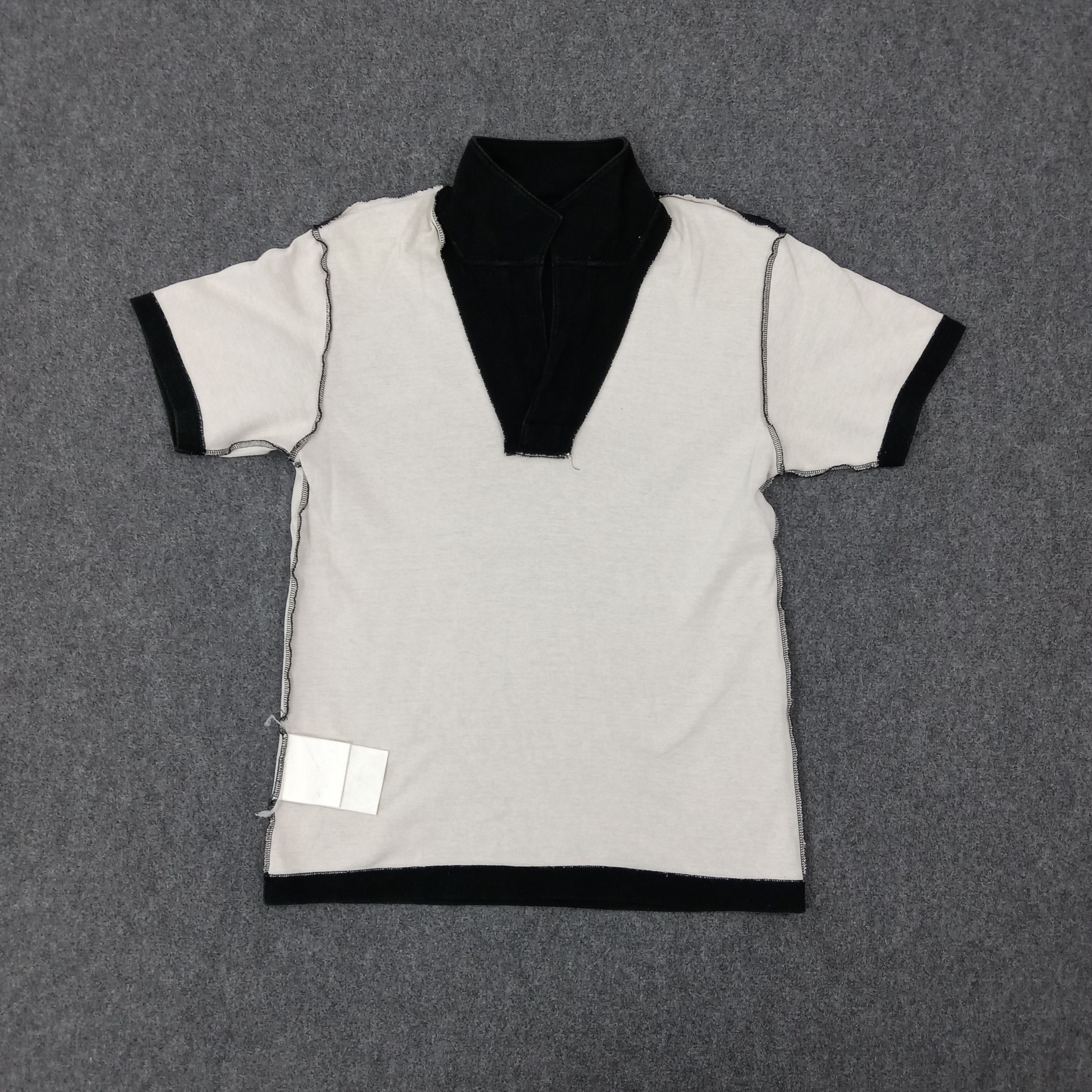 Comme des Garcons Homme Plus Comme Des Garcons Reversible France Route SS04 Polos C267N23 Size US M / EU 48-50 / 2 - 4 Thumbnail