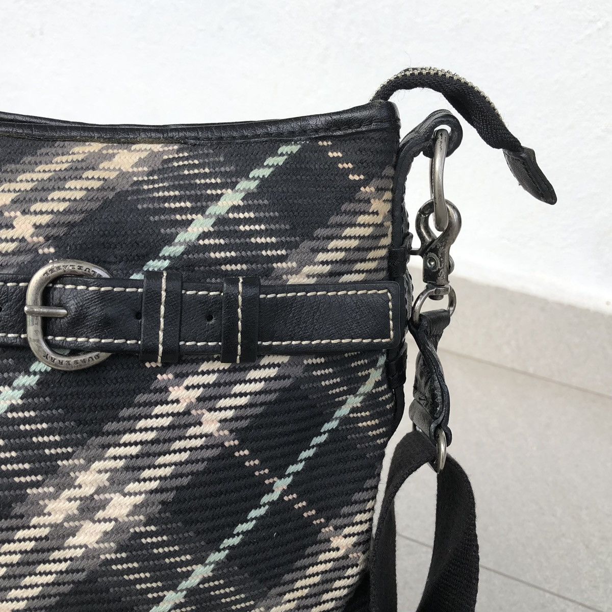 Burberry Authentic BURBERRY Blue Label Nova Check Shoulder Bag Size ONE SIZE - 6 Thumbnail