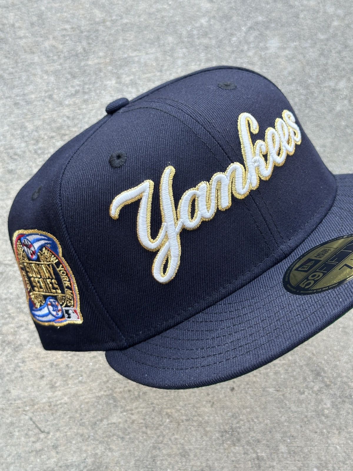 MLB × New Era New York Yankees Script Fitted Hat 7 1/4 NY Size ONE SIZE - 1 Thumbnail