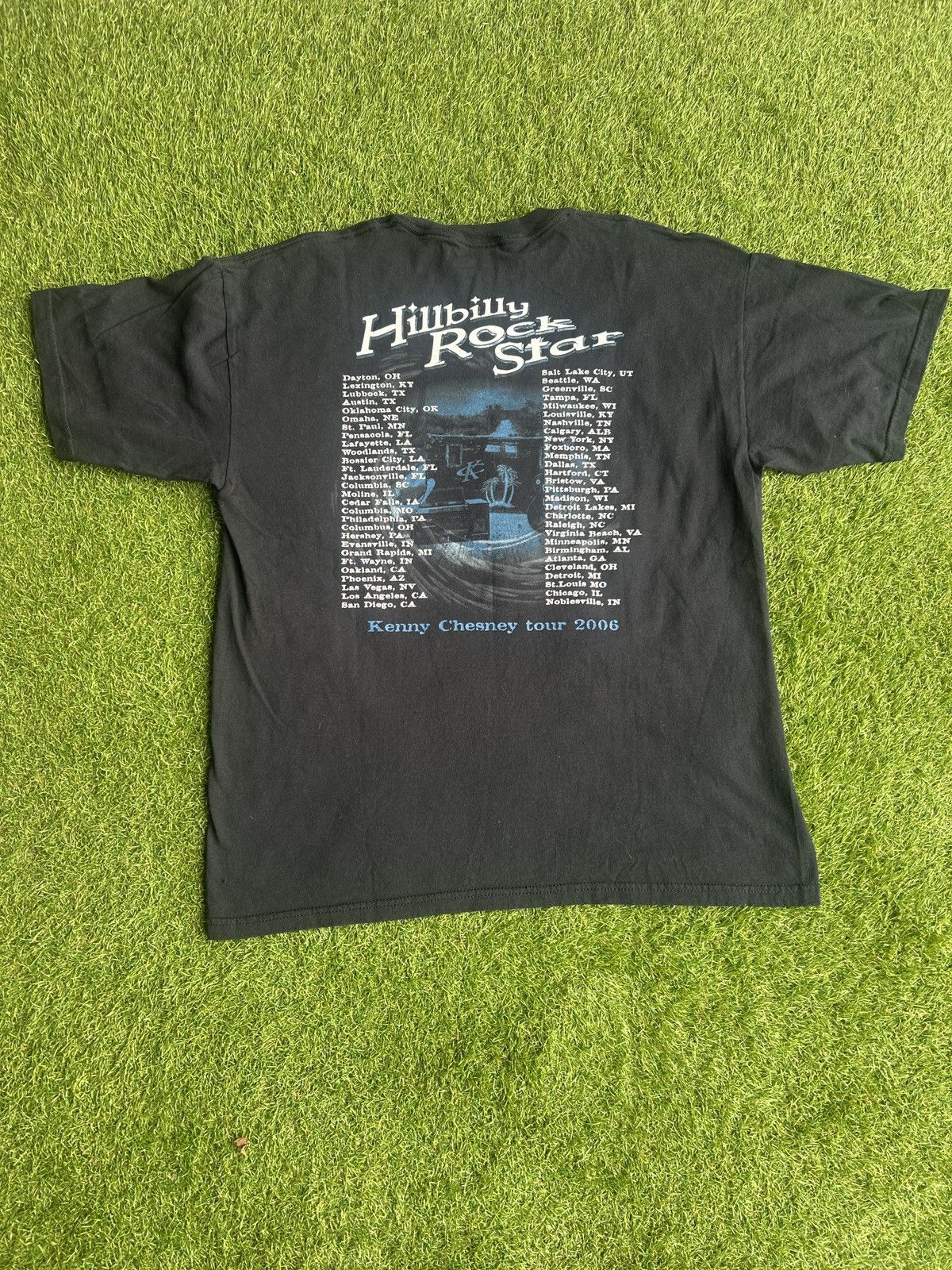 Vintage Vintage Kenny Chesney Hillbilly Rock Star Live Tour T-Shirt Size US XL / EU 56 / 4 - 5 Thumbnail