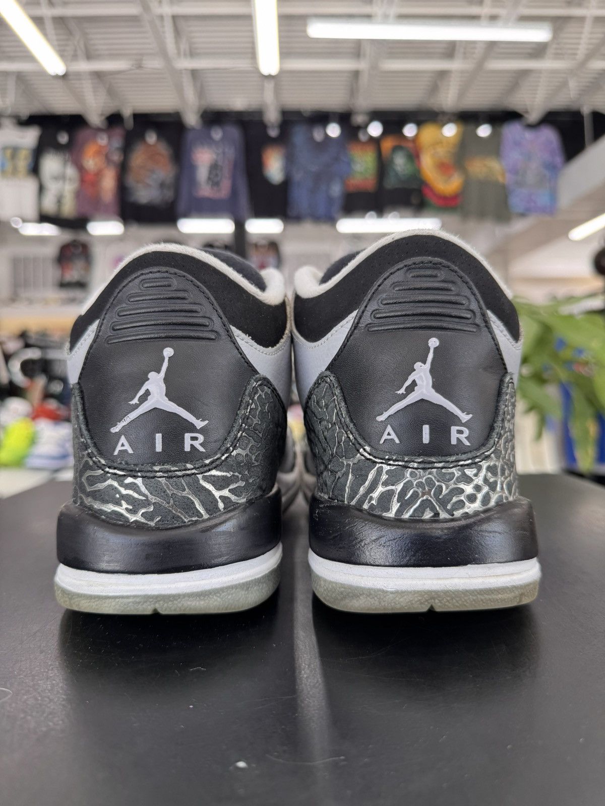Jordan Brand Air Jordan 3 Wolf Grey Size 6.5Y (2014) Size US 6.5 / EU 39-40 - 5 Thumbnail