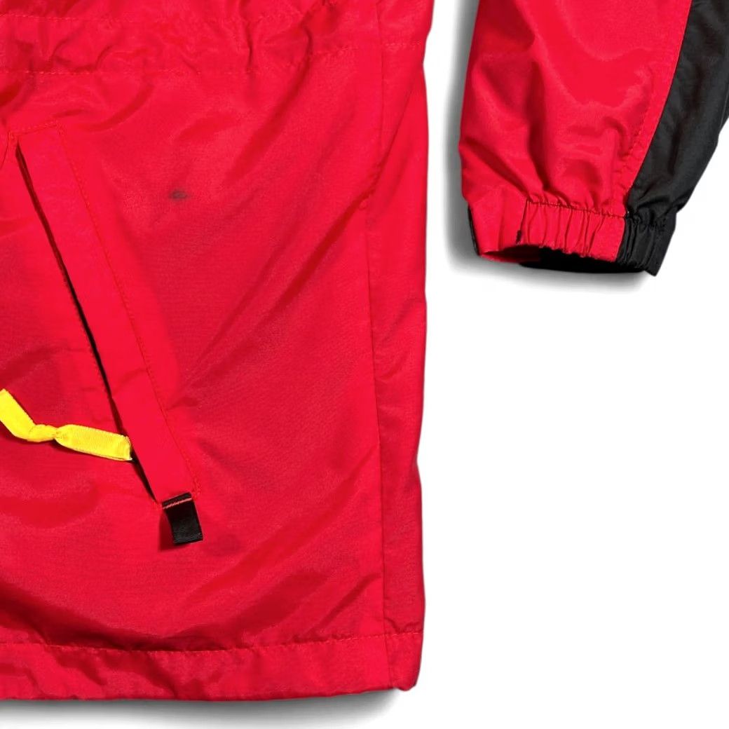 Marlboro VINTAGE Marlboro Jacket Adult XL Red 90s Outdoor Parka Nylon Lined Wind-Resistant Hooded Casual Mens Size US XL / EU 56 / 4 - 6 Thumbnail
