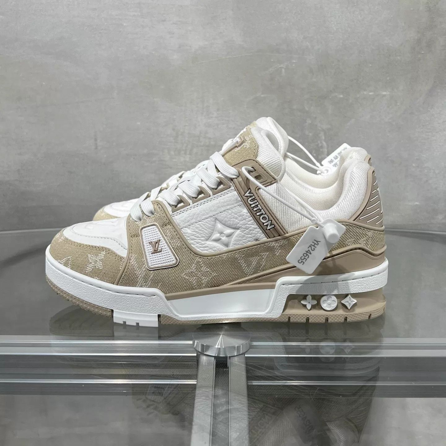 Louis Vuitton LV Trainer khaki denim new boxed tried UK2.5/36.5 Size US 6 / IT 36 - 3 Thumbnail