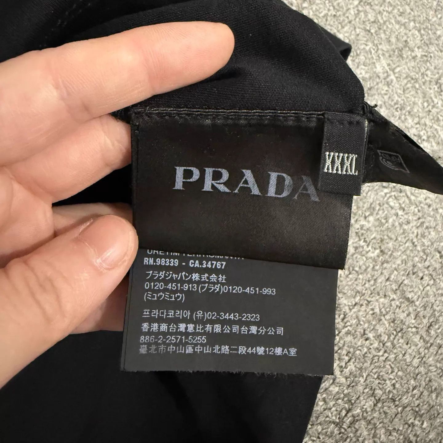 Prada Black Short-Sleeve Pocket T-Shirt Size US XXL / EU 58 / 5 - 4 Thumbnail