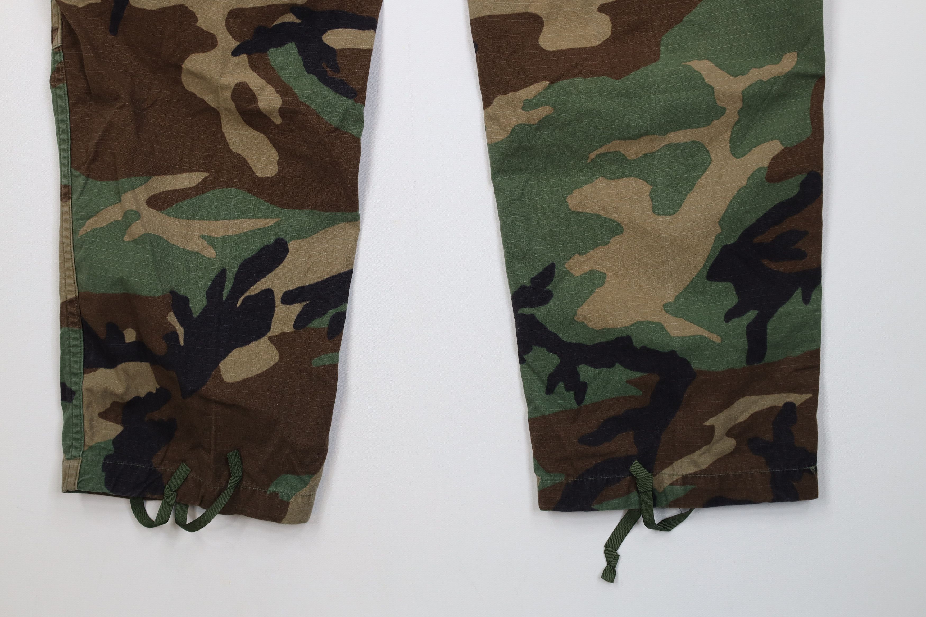 Vintage Vintage 90s USGI Woodland Camouflage Combat Cargo Pants Size US 34 / EU 50 - 14 Thumbnail