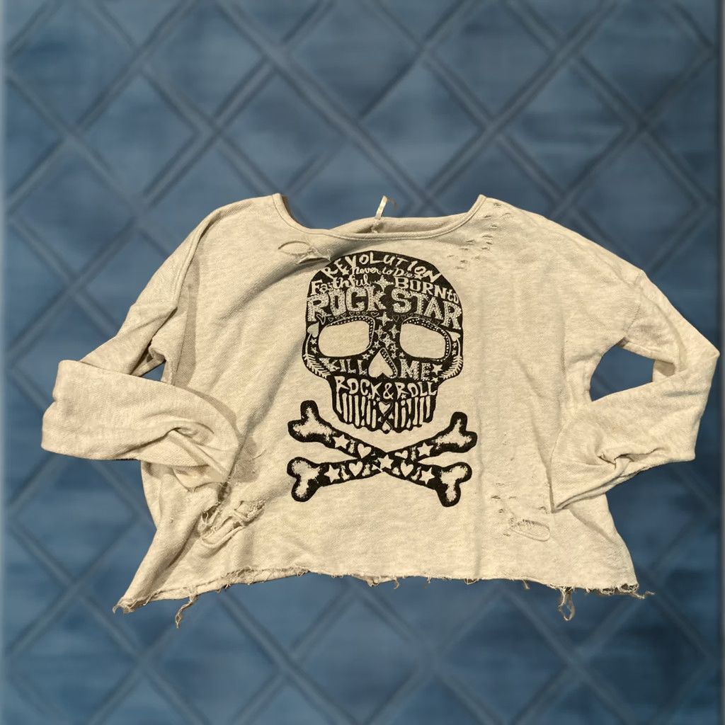 Vintage VINTAGE Rock Star Skull $ Crossbones Sweatshirt Gray Mens Size ONE SIZE - 1 Thumbnail