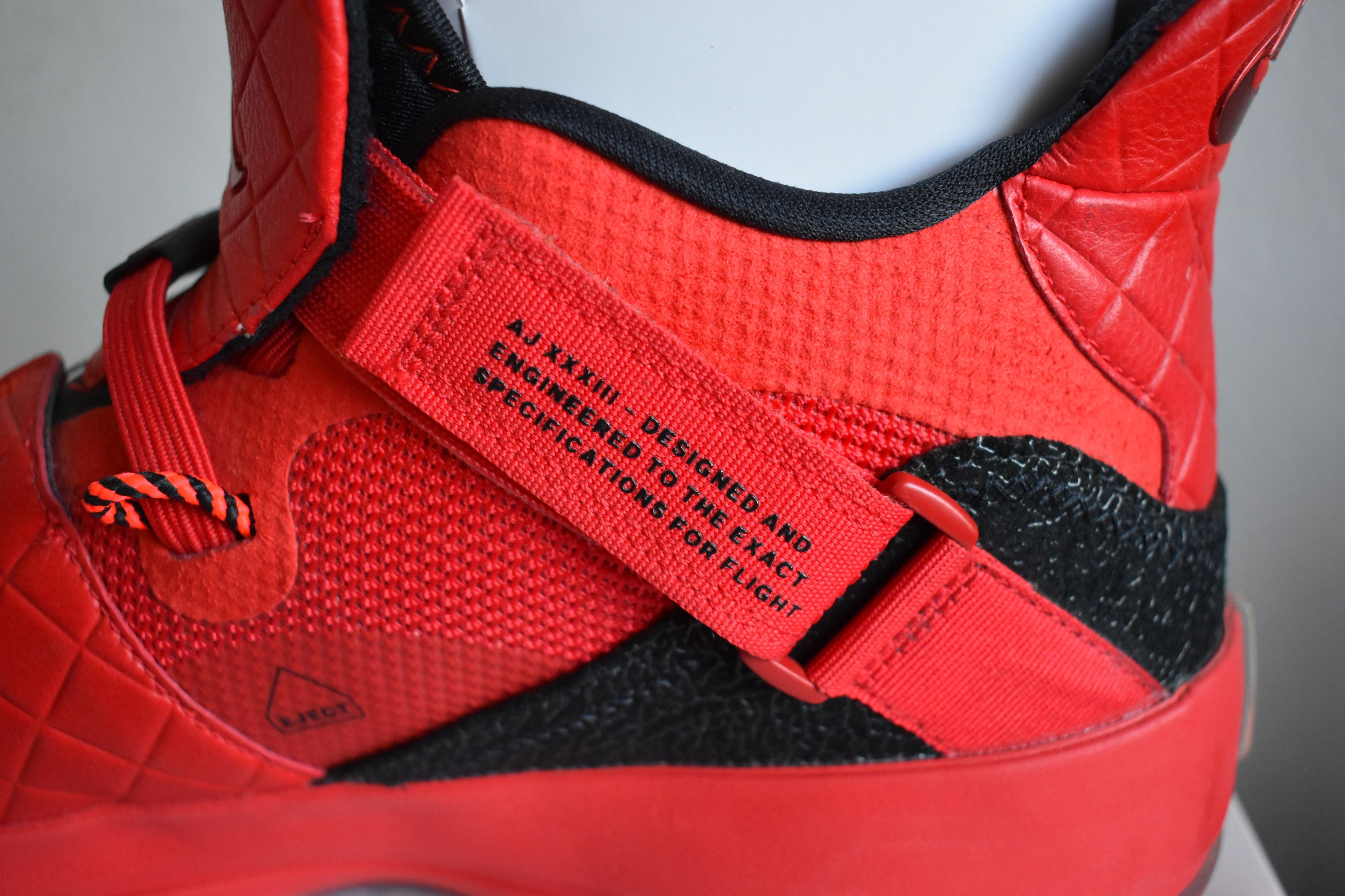 Jordan Brand Air Jordan 33 'University Red' Size US 10.5 / EU 43-44 - 10 Thumbnail