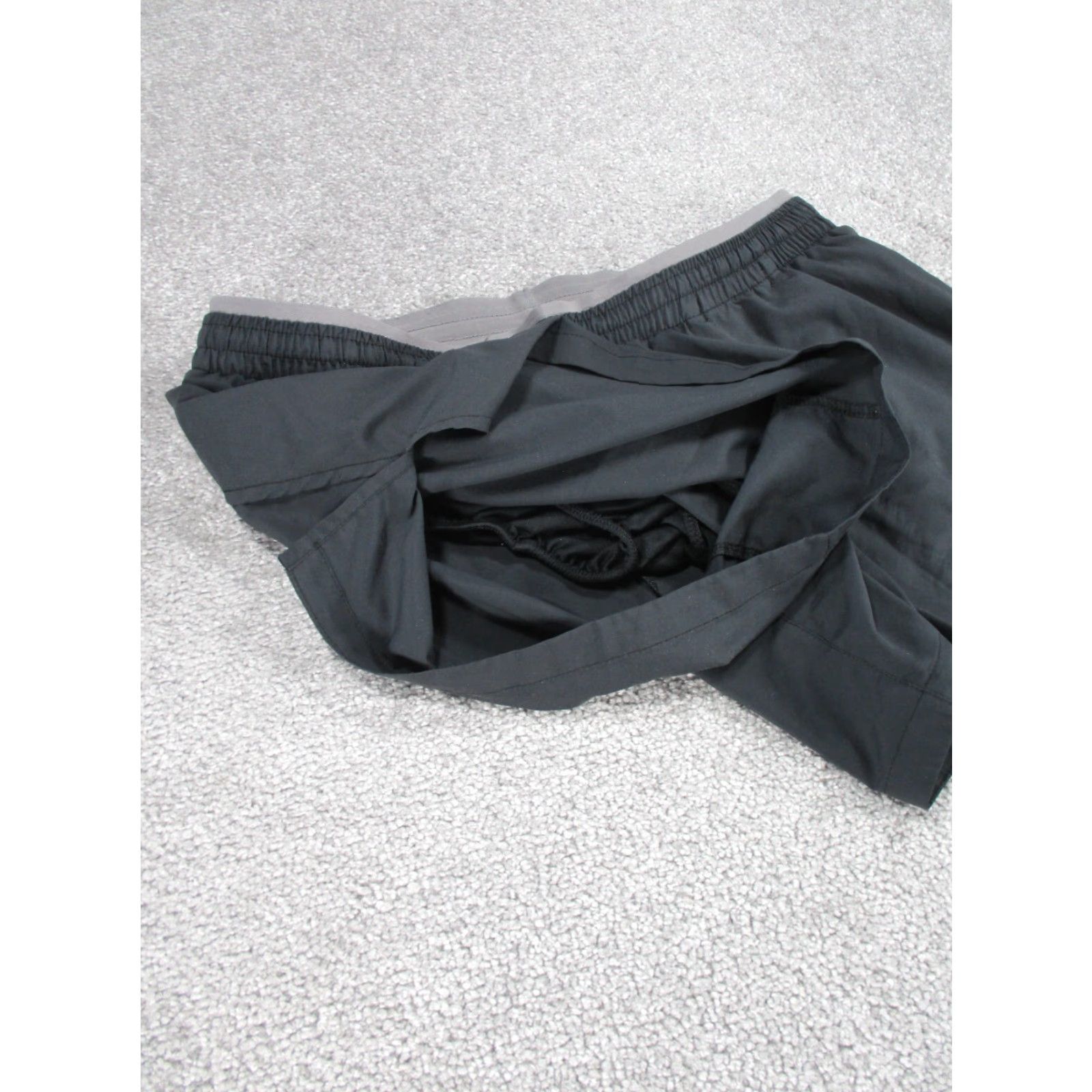 Nike VINTAGE Nike Running Shorts Womens Medium Dri Fit Black Lightweight Size 32" / US 10 / IT 46 - 6 Thumbnail