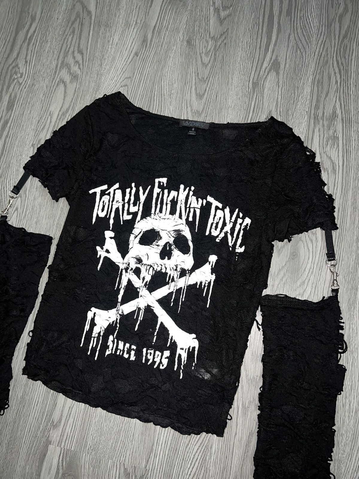 Dolls Kill WIDOW toxic for life sherred top 🖤☠️ Size S / US 4 / IT 40 - 3 Thumbnail