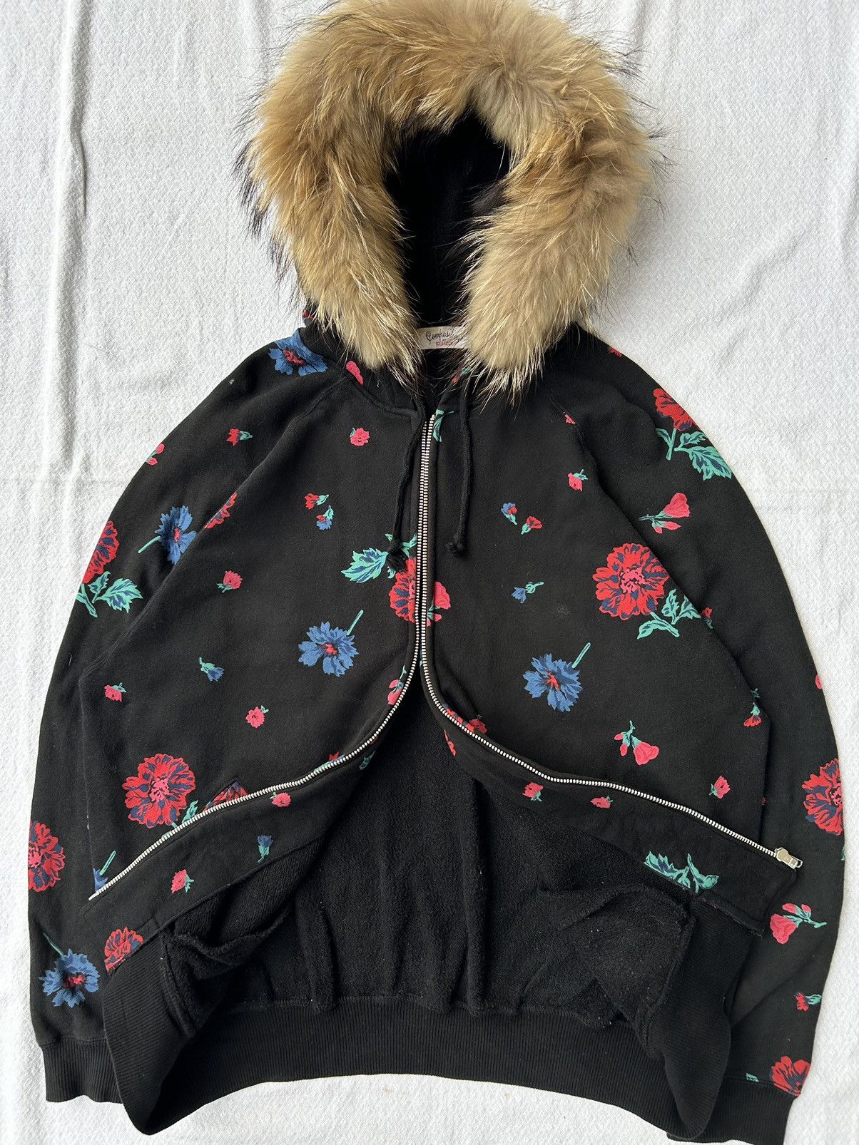 Hysteric Glamour 💸BINDINGOFFER💸Composition by kenzo furhoodie style Ifsix lgb Size US L / EU 52-54 / 3 - 5 Thumbnail
