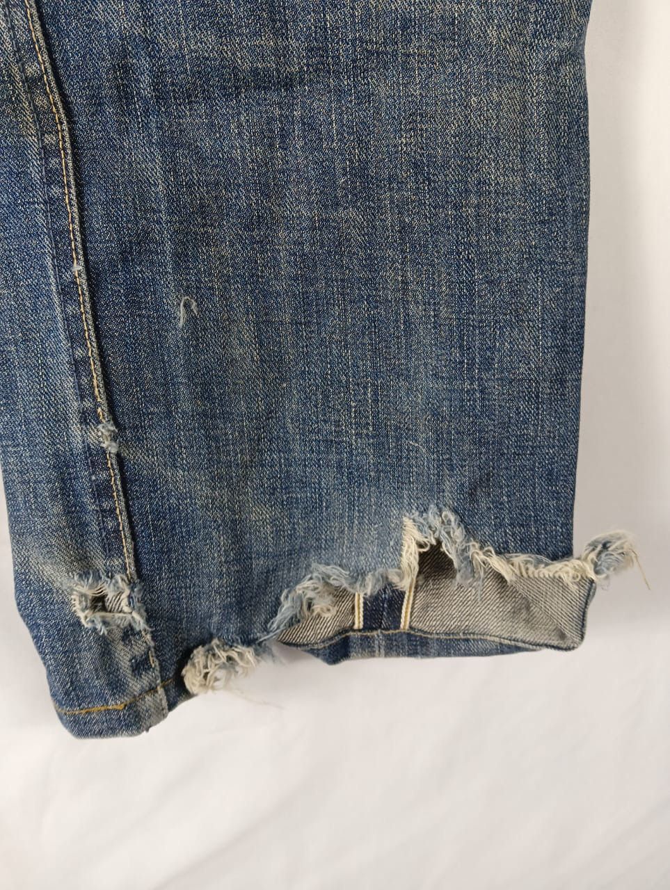Vintage Vintage wrangler size 31 A2 distressed denim SelvAge 3382 Size US 31 - 9 Thumbnail