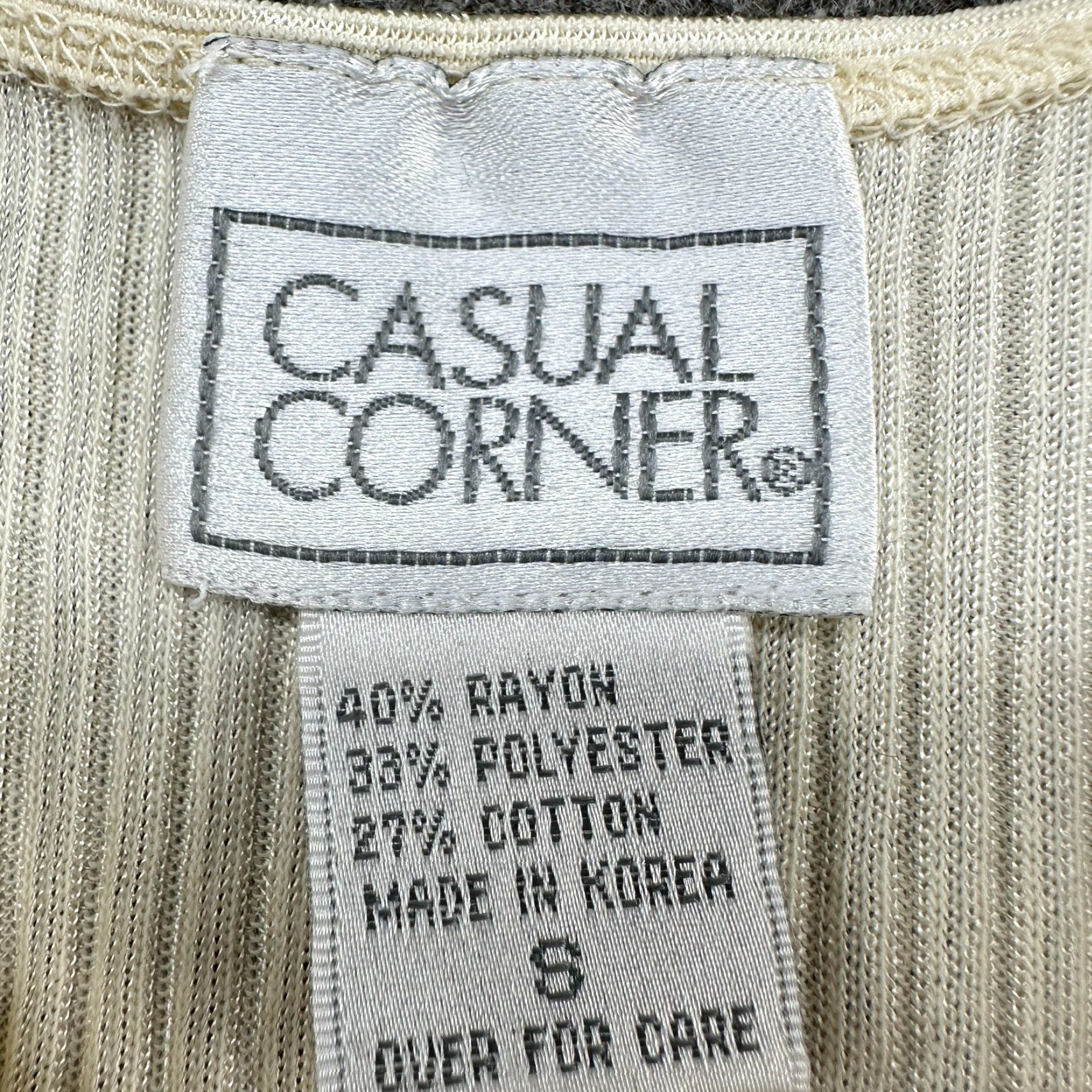 Vintage VINTAGE Casual Corner Shirt Tank Womens S Ivory Sleeveless Knit 90s Size S / US 4 / IT 40 - 2 Thumbnail