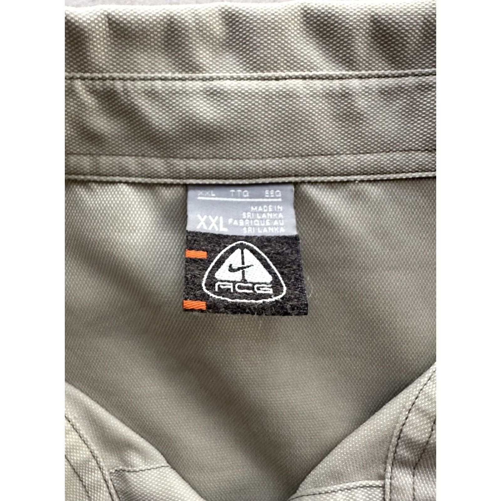 Nike ACG VINTAGE Nike ACG Dri-Fit Button-Up Shirt Mens XXL Long Sleeve Beige Nylon Sp 90s 80s 90s Size US XXL / EU 58 / 5 - 4 Thumbnail