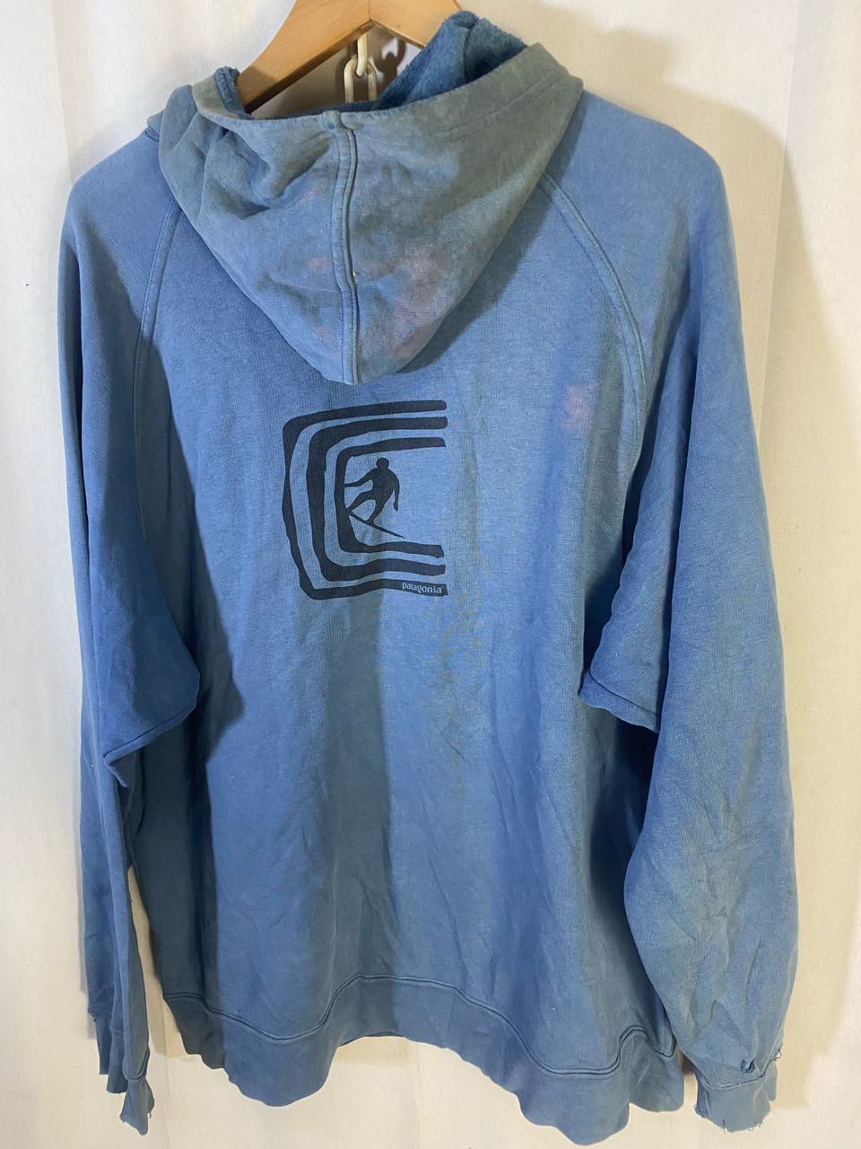 Patagonia × Vintage Vintage Patagonia distressed hoodie Size US L / EU 52-54 / 3 - 9 Thumbnail