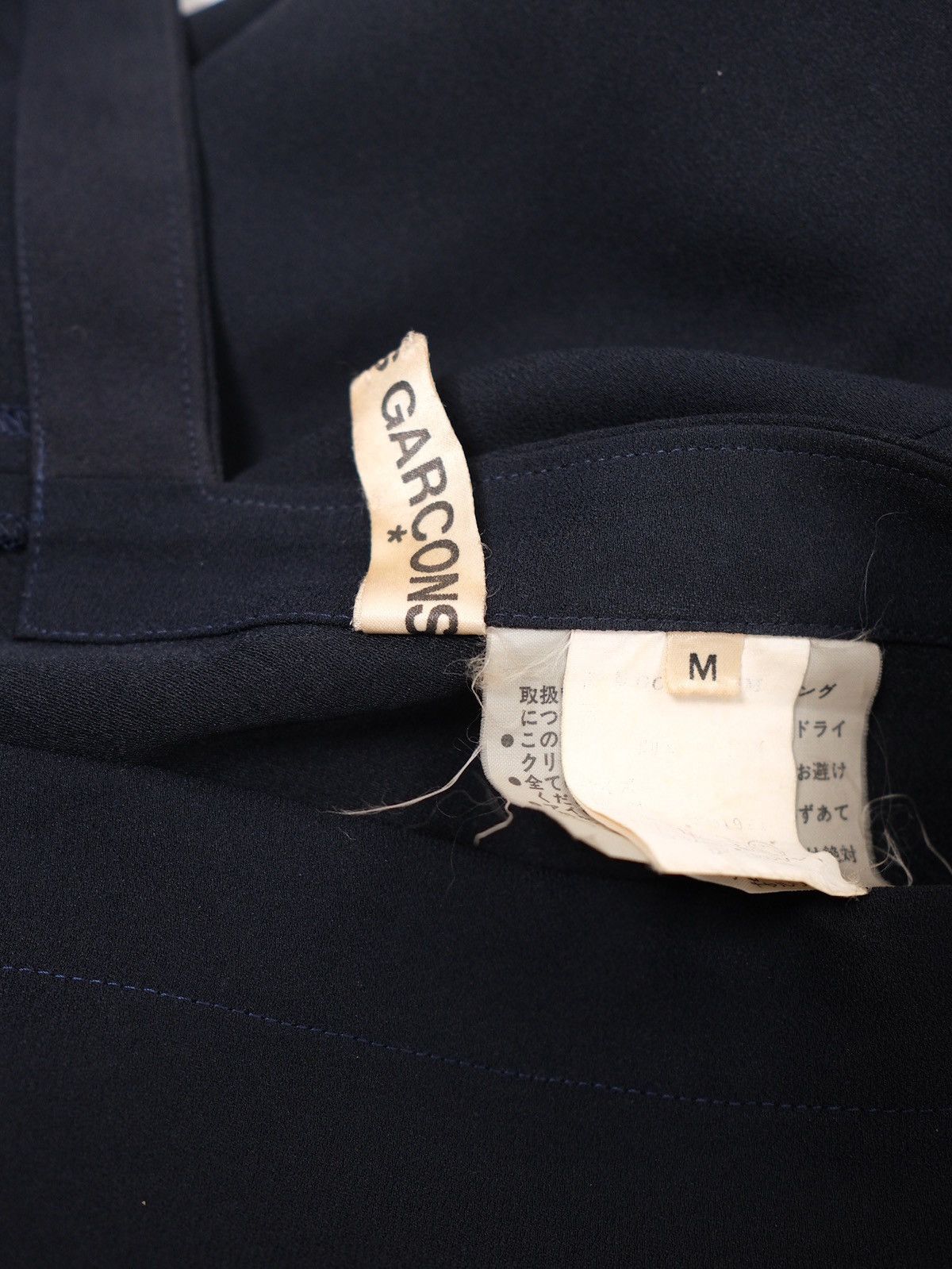 Comme des Garcons Mainline Comme Des Garcons Asymmetrical Top Size M / US 6-8 / IT 42-44 - 14 Thumbnail