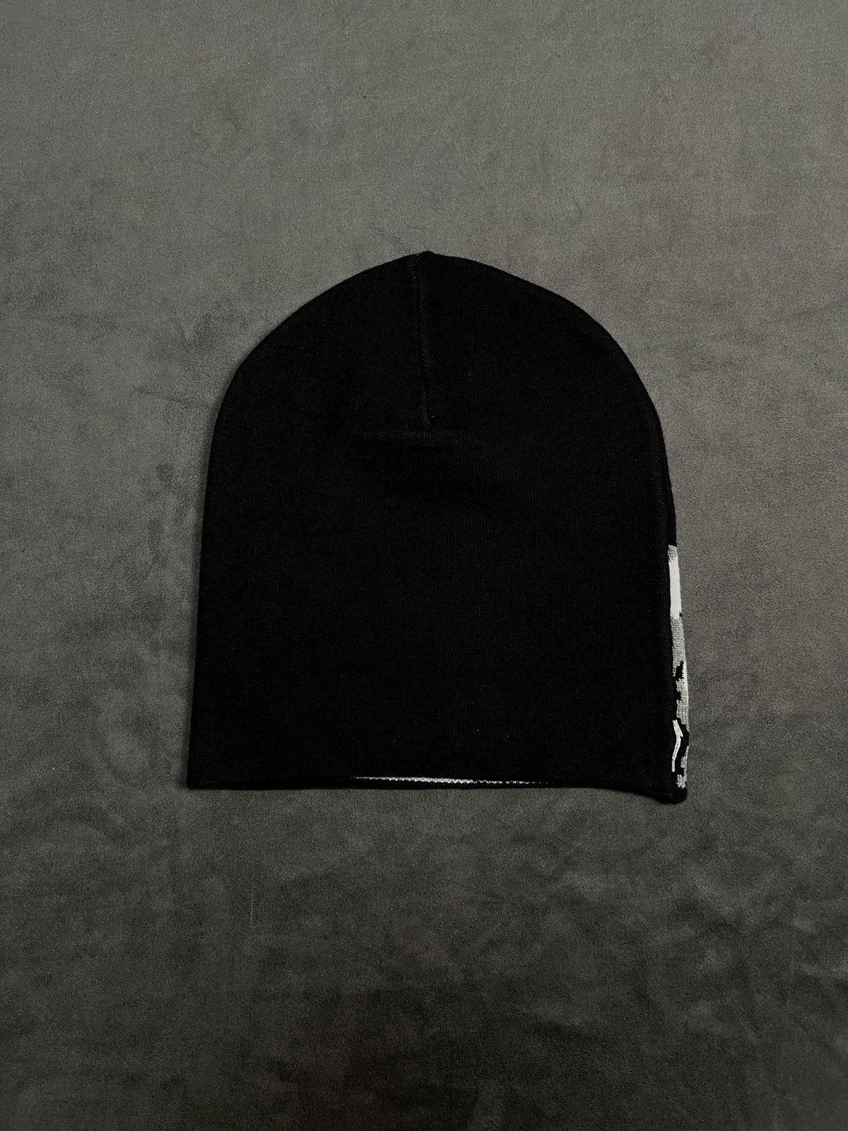 Japanese Brand Rare Woman Sensual Graphic No Cuff Beanie Skully Hat Black Size ONE SIZE - 4 Thumbnail