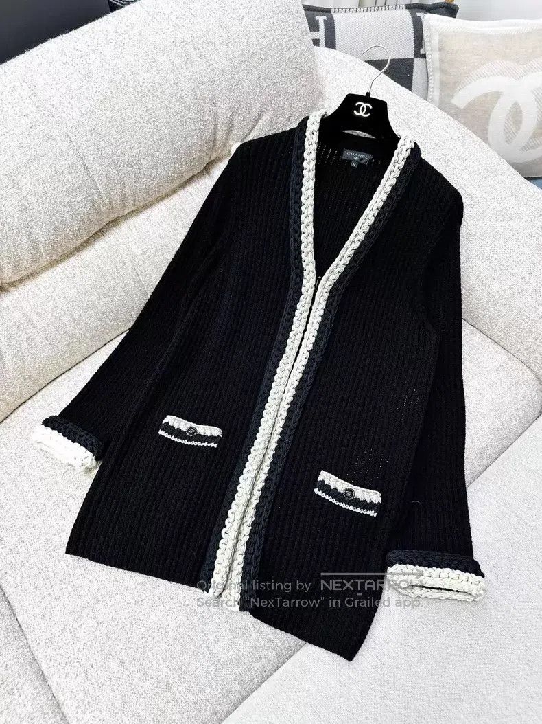 Chanel Chanel Long-sleeved medium-length knitted cardigan with wh Size XS / US 0-2 / IT 36-38 - 2 Thumbnail