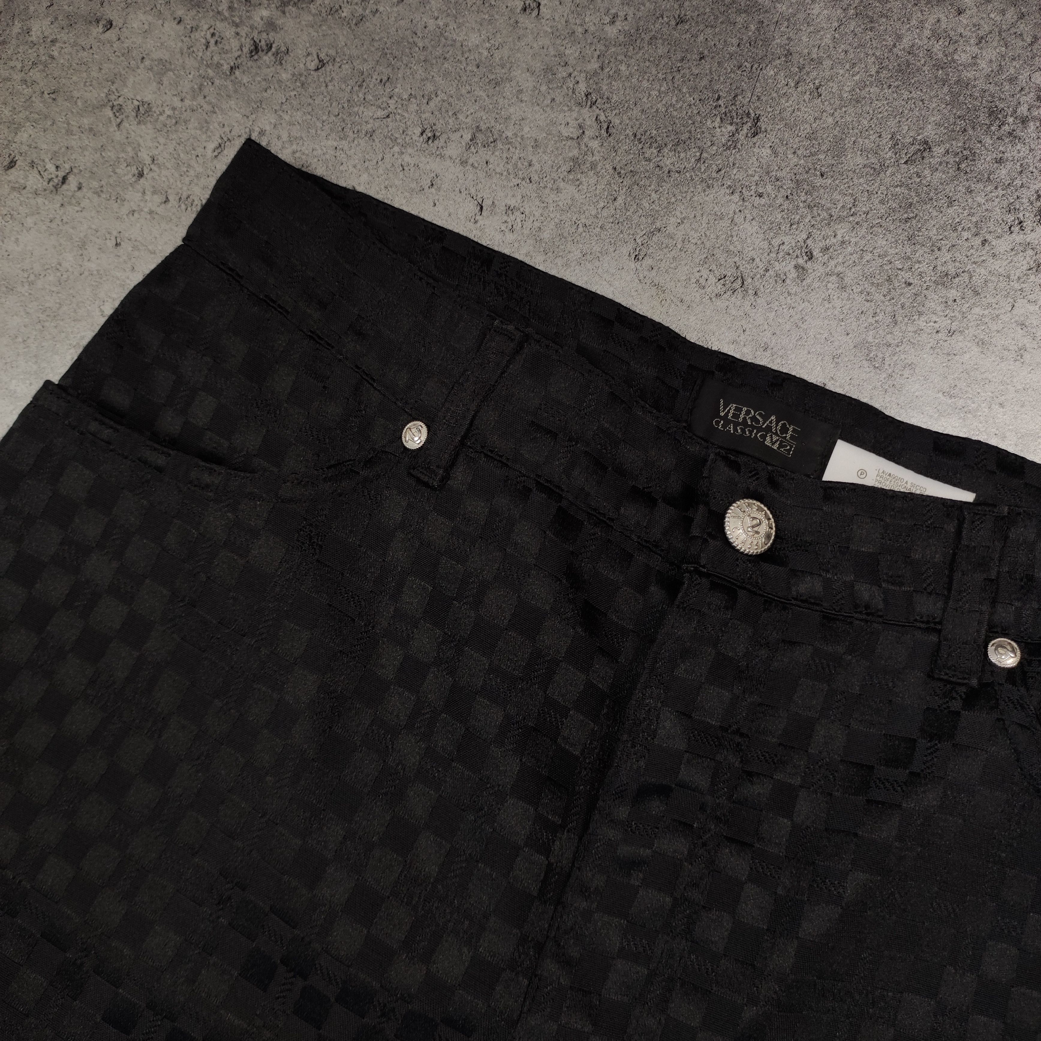 Versace × Vintage Vintage RARE Versace Classic V2 Checkered Logo Pants Size US 32 / EU 48 - 5 Thumbnail