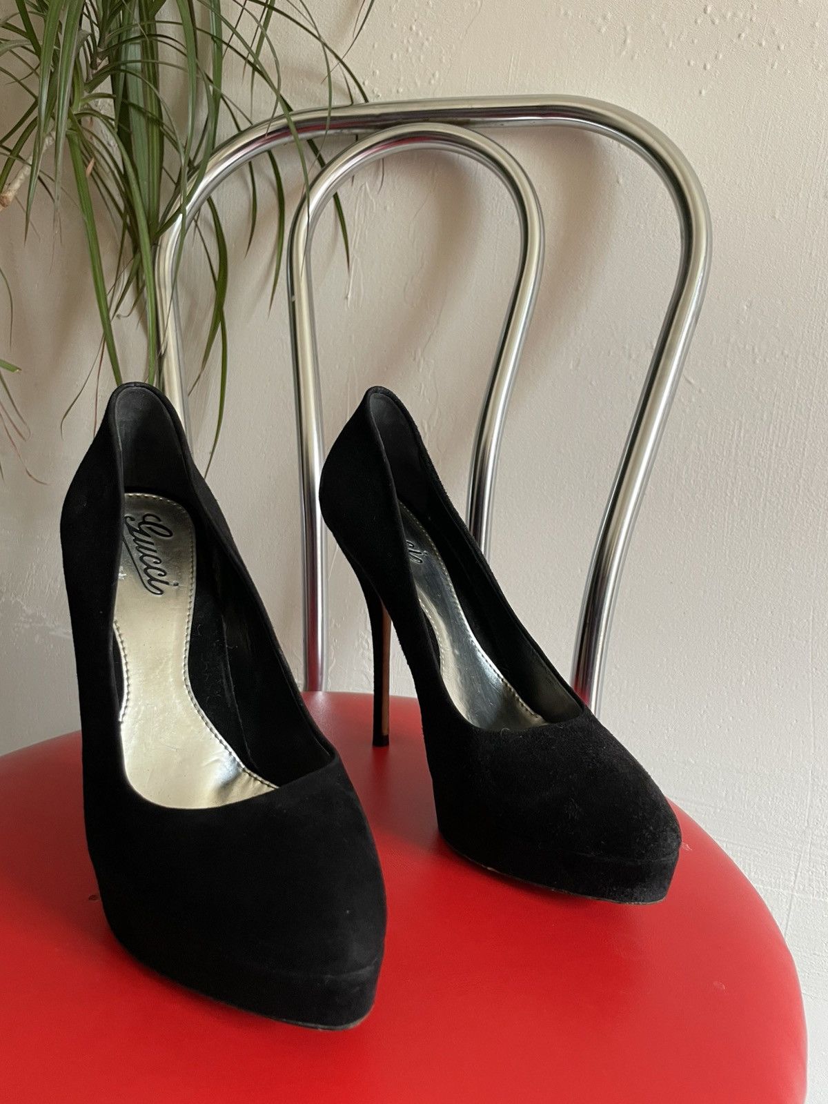 Gucci × Vintage Gucci vintage suede leather heels shoes Size US 8.5 / IT 38.5 - 2 Thumbnail