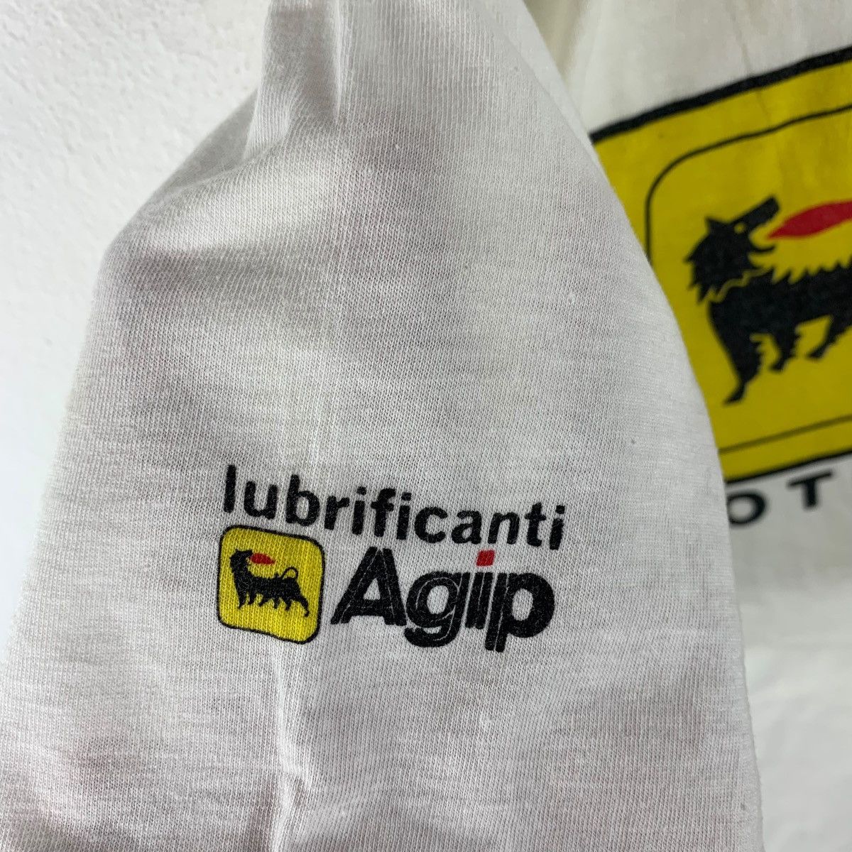 Vintage Vintage AGIP Motor Oil tee Size US L / EU 52-54 / 3 - 10 Thumbnail