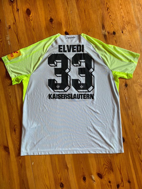 Nike Football shirt Kaiserslautern Size US XXL / EU 58 / 5 - 4 Thumbnail