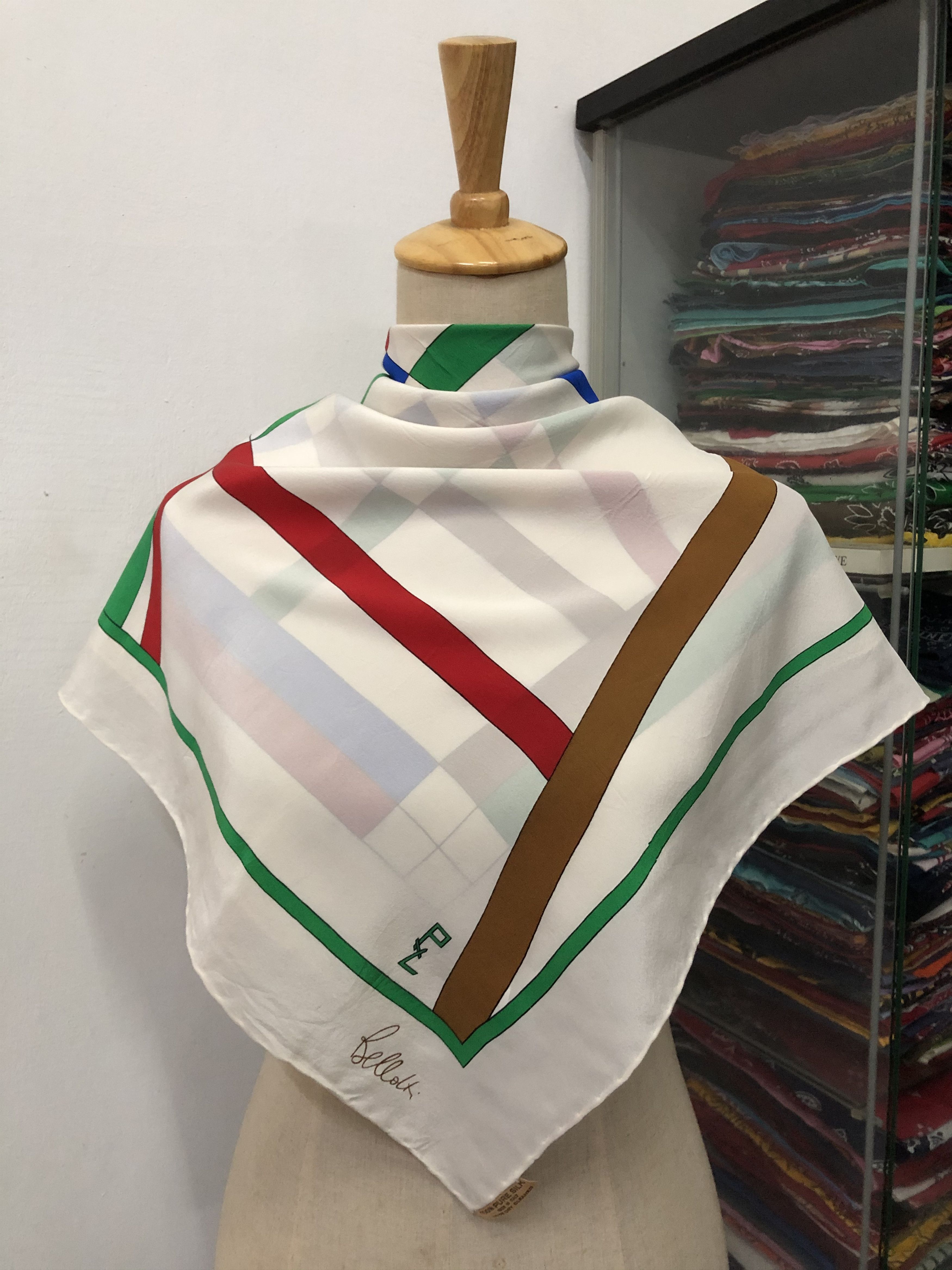 Vintage Vintage Silk Scarf Size ONE SIZE - 1 Thumbnail