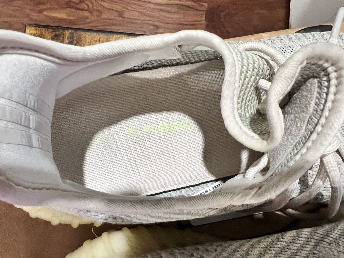 Adidas × Yeezy Yeezy 350 V2 Citrin Size US 12 / EU 45 - 10 Thumbnail