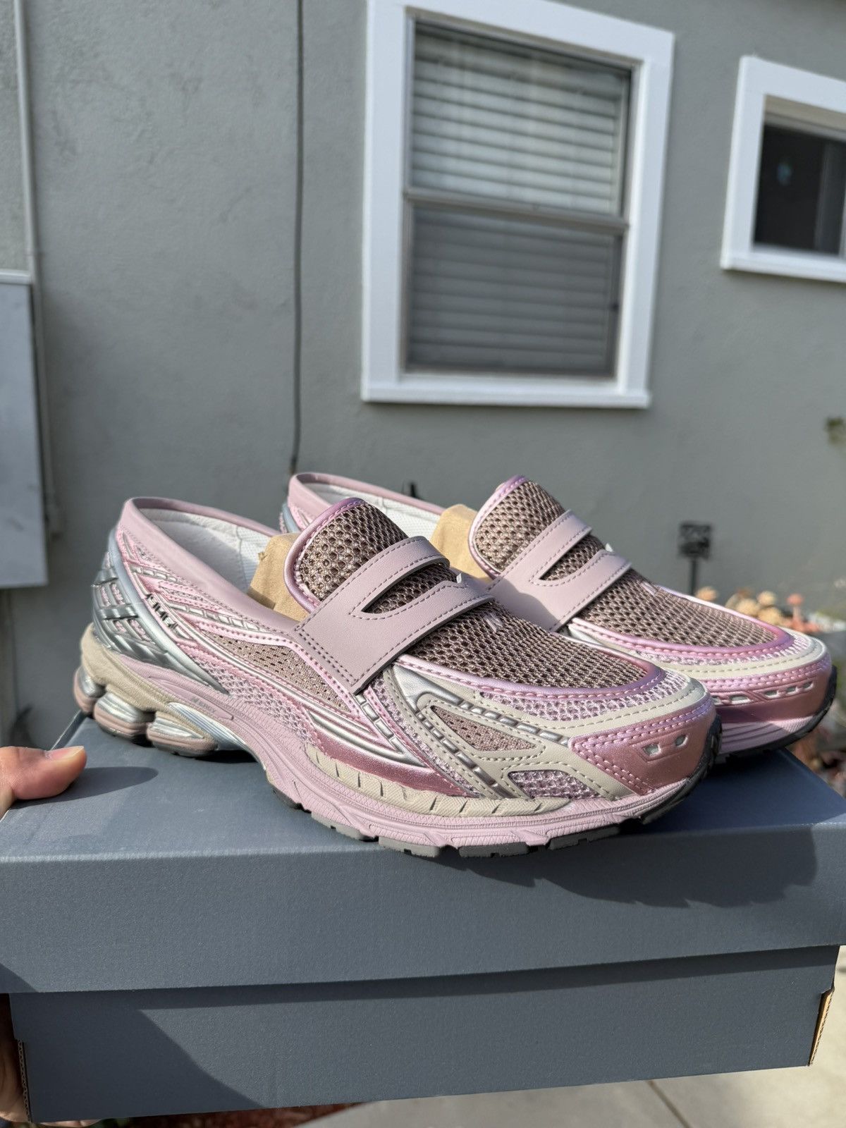 New Balance NEW BALANCE 1906L METALLIC PINK Size US 12 / EU 45 - 1 Thumbnail