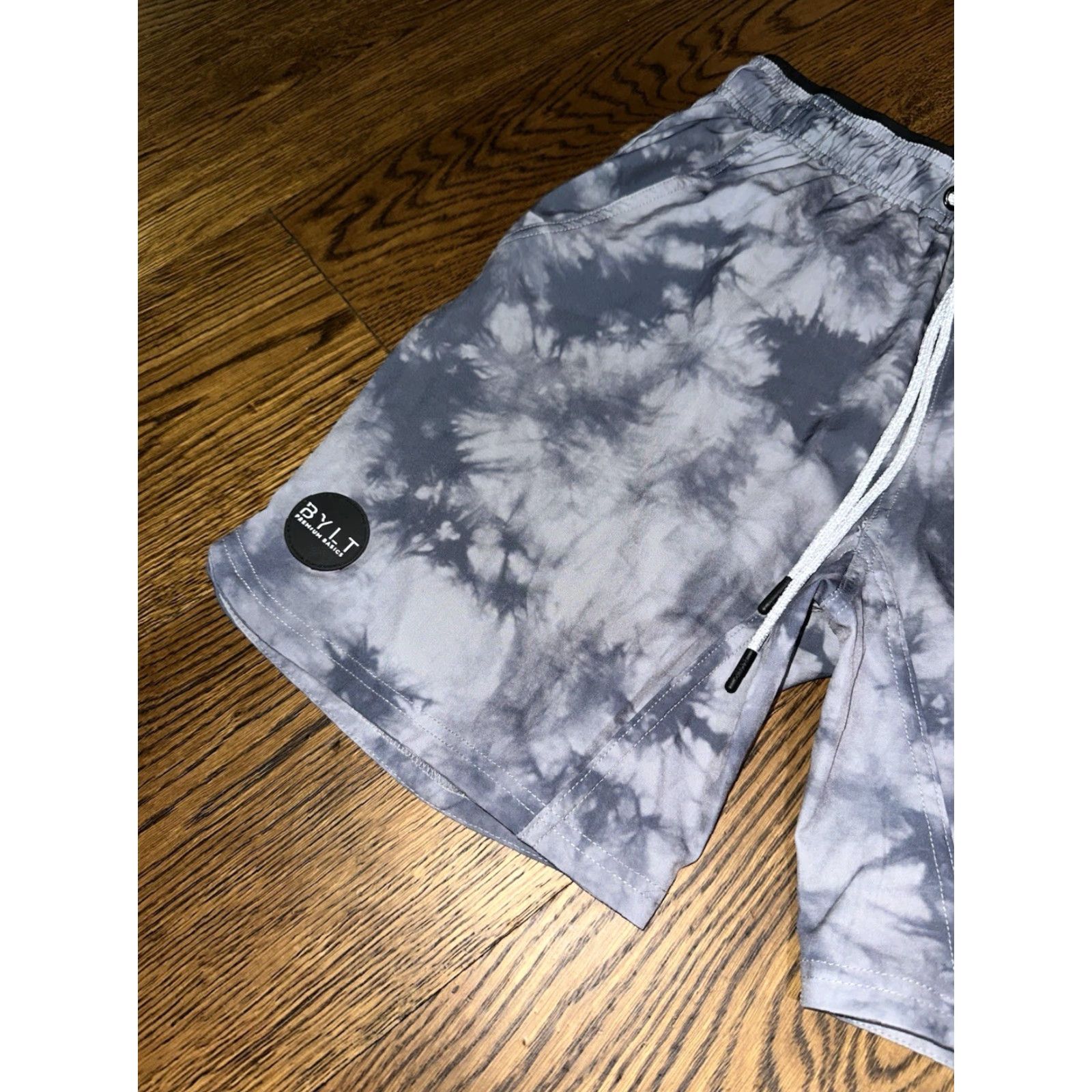 Asics BYLT Mens S 6" Active Training Shorts Drawstring Lined Cloud Dye Gray Polyester Spandex Athletic Pockets Lightweight Easy Care Size US 29 - 4 Thumbnail