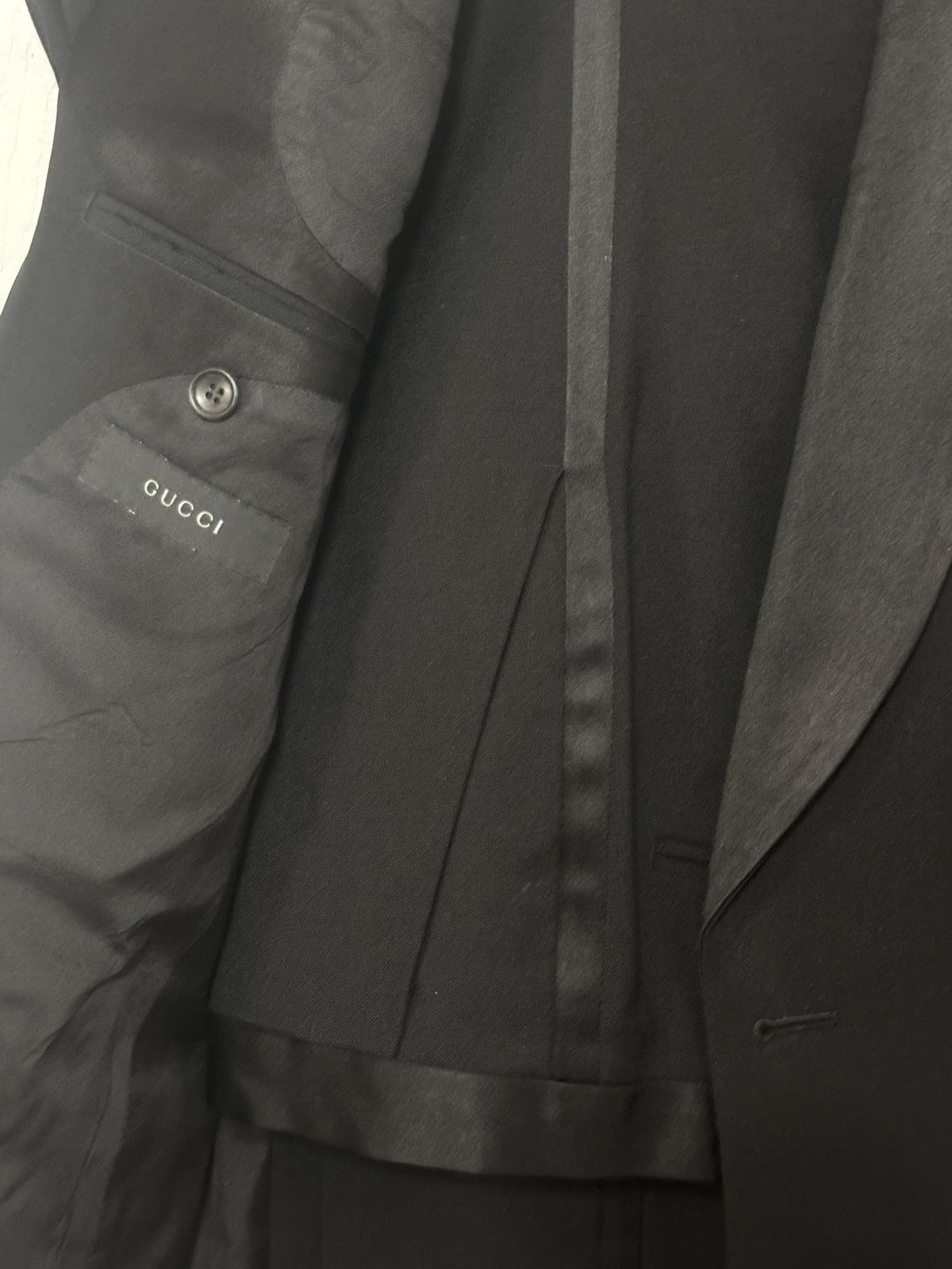 Gucci Gucci- wool shawl lapel tuxedo Size 48R - 3 Thumbnail