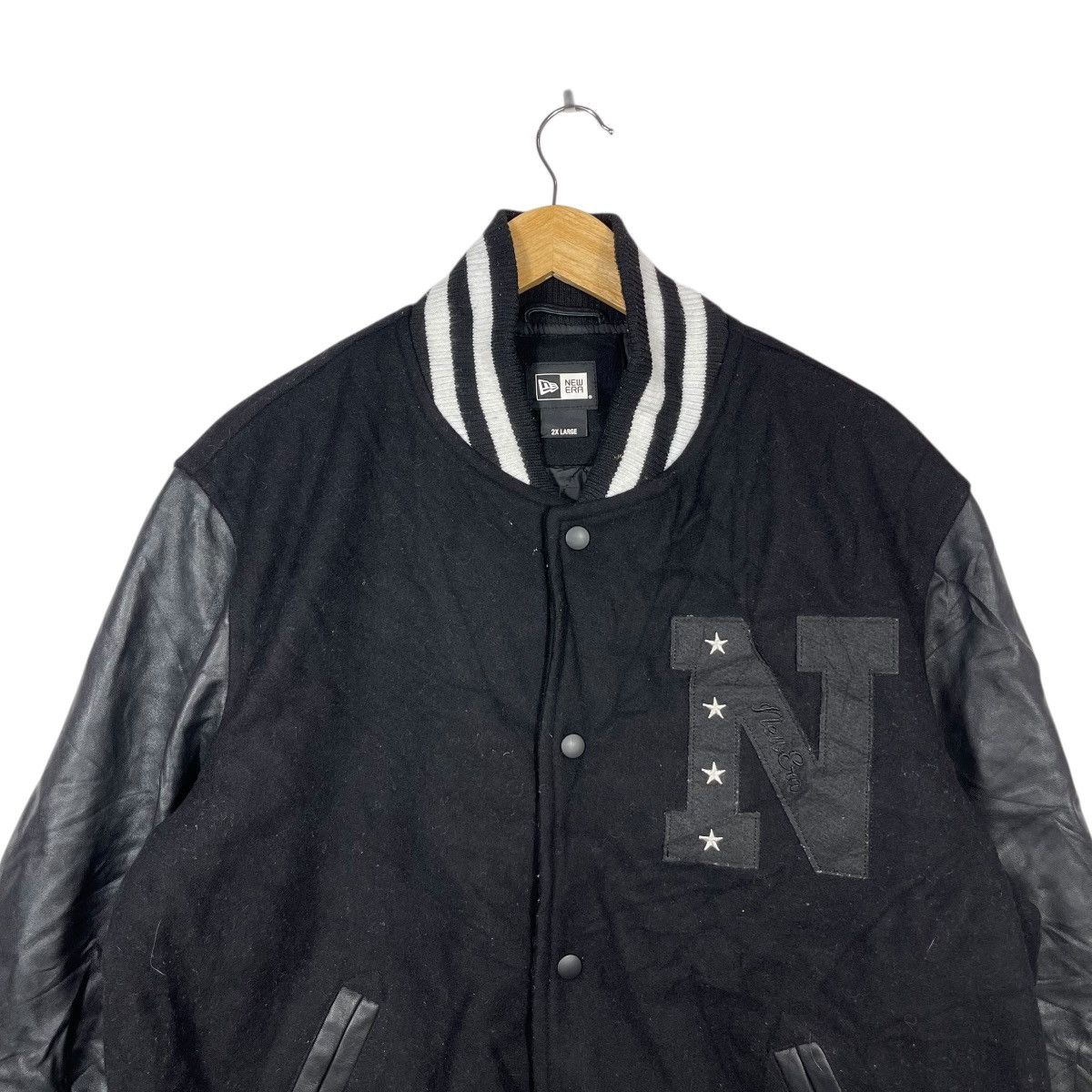 New Era New Era Varsity Jacket Black Wool Leather Sleeve Letterman Size US XXL / EU 58 / 5 - 2 Thumbnail