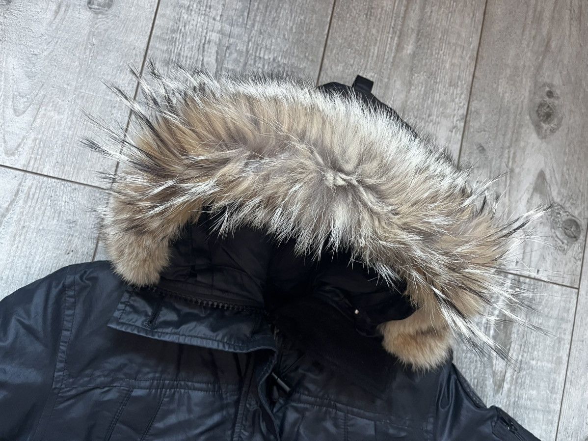 Canada Goose Canada Goose Womens Black Badge Jacket Medium Size M / US 6-8 / IT 42-44 - 3 Thumbnail