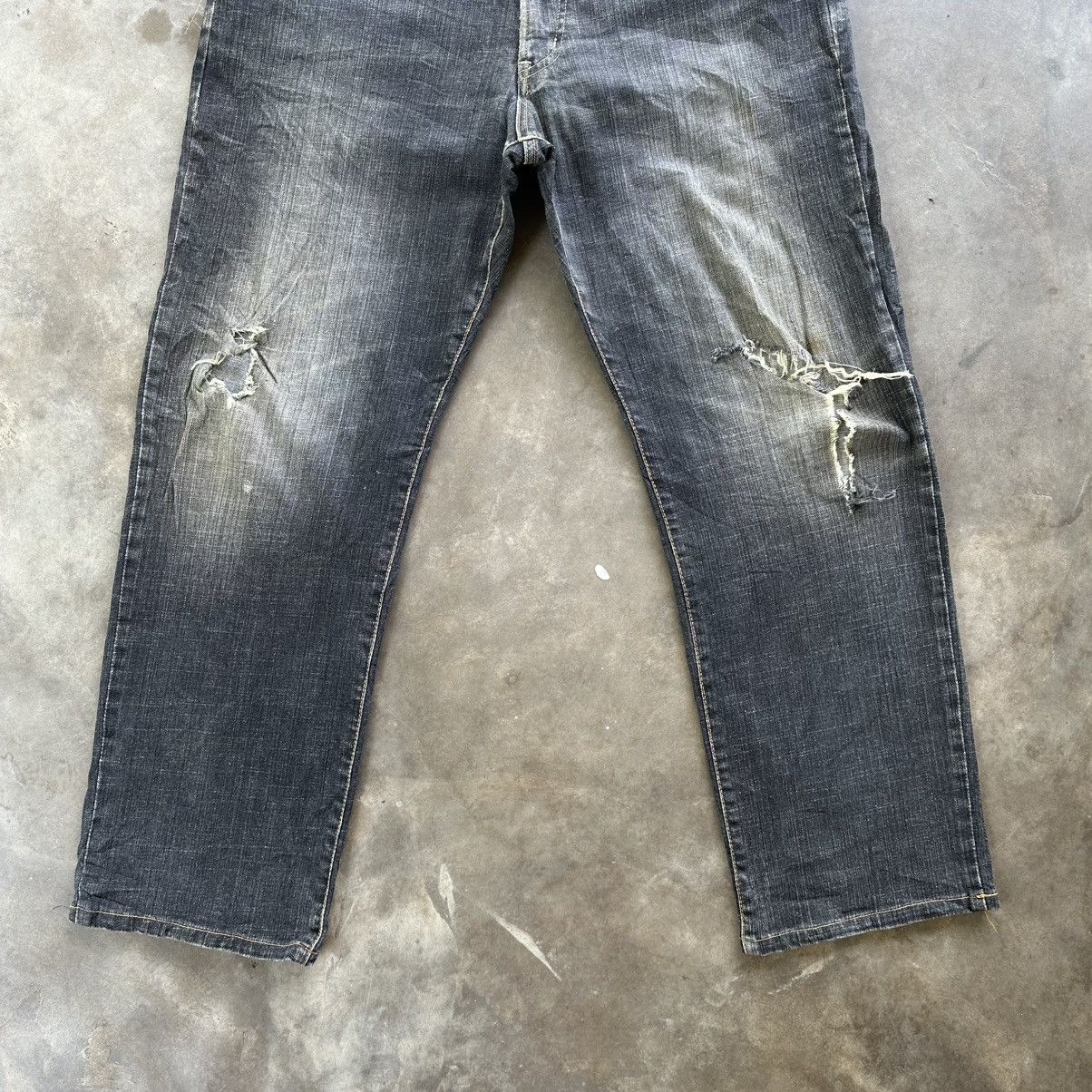 Japanese Brand Vintage Edwin Faded Black Distressed Denim Jean Pant W37 Size US 37 - 2 Thumbnail