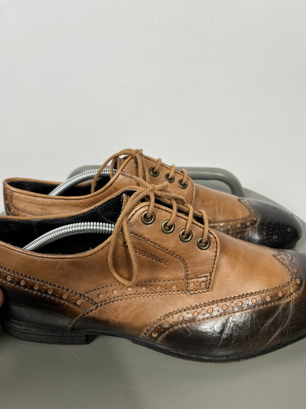 Hugo Boss BOSS Orange Leather Brogue Shoes Two Tone EU 40 Size US 6 / EU 39 - 5 Thumbnail