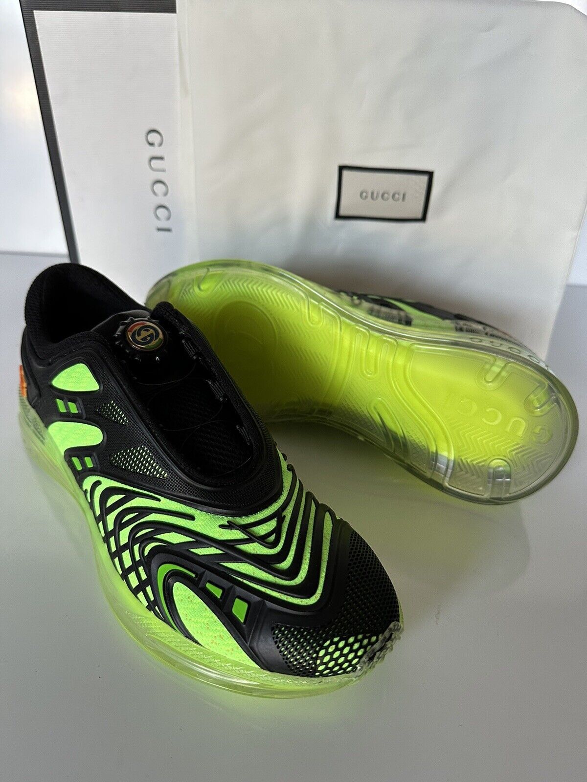 o1bs11s0923 Sneakers in Black/Green