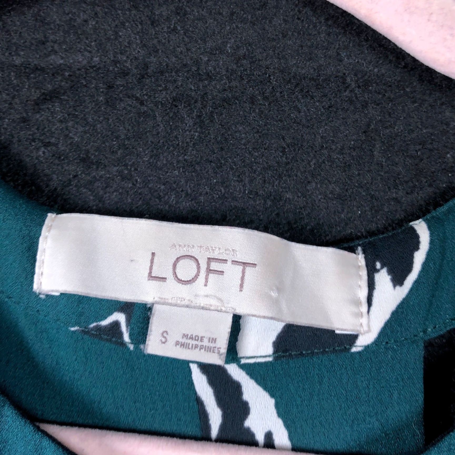 Loft LOFT Blouse Sleeveless Crew Neck Lined Dark Teal Leaf Print Womens Small Shirt Casual Workwear Boho Floral Pattern Short Size S / US 4 / IT 40 - 6 Thumbnail