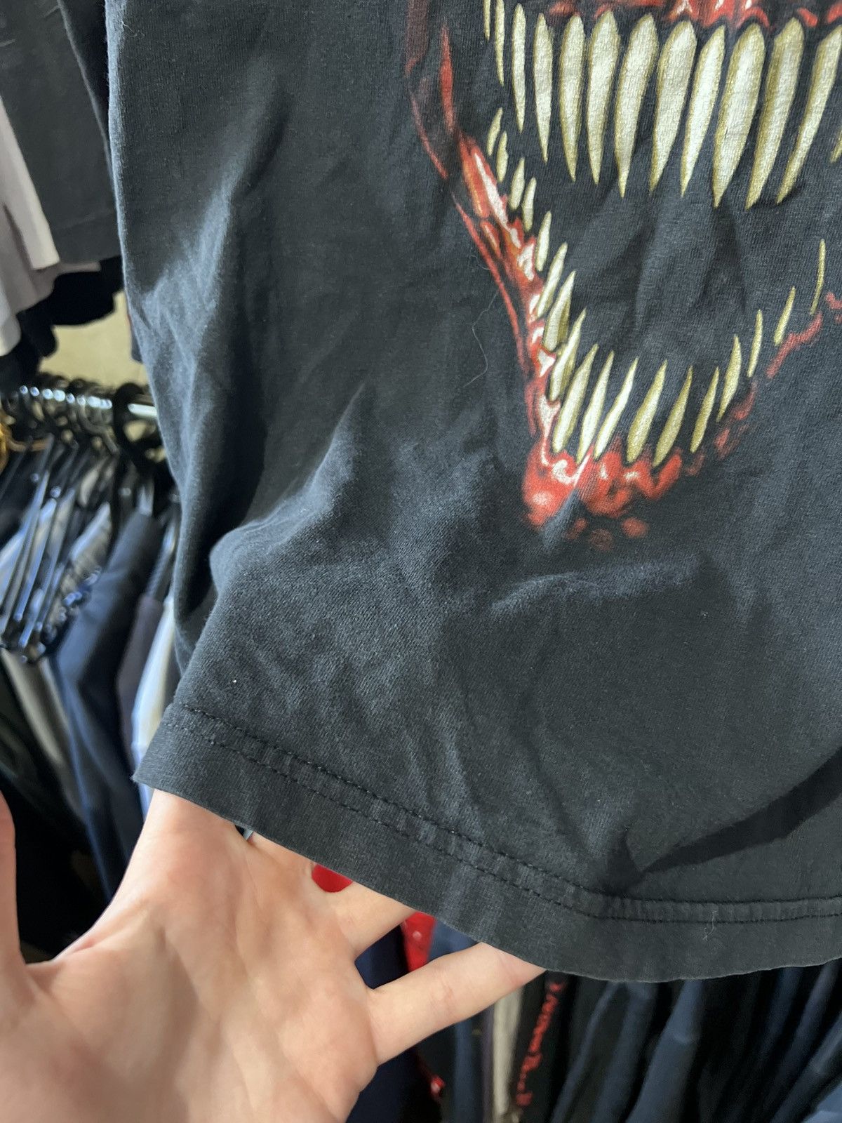 Mad Engine EARLY 2000s VINTAGE MARVEL & MAD ENGINE CARNAGE FACE SHIRT M Size US M / EU 48-50 / 2 - 8 Thumbnail
