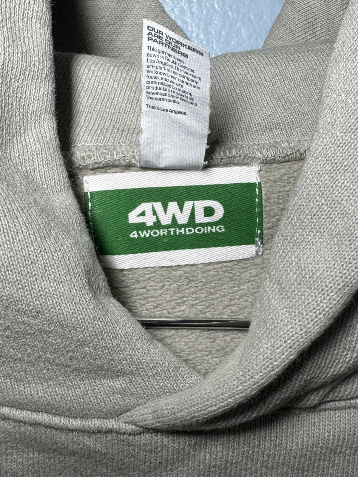 Other 4WD 4 worth doing Hoodie size XL Size US XL / EU 56 / 4 - 2 Thumbnail