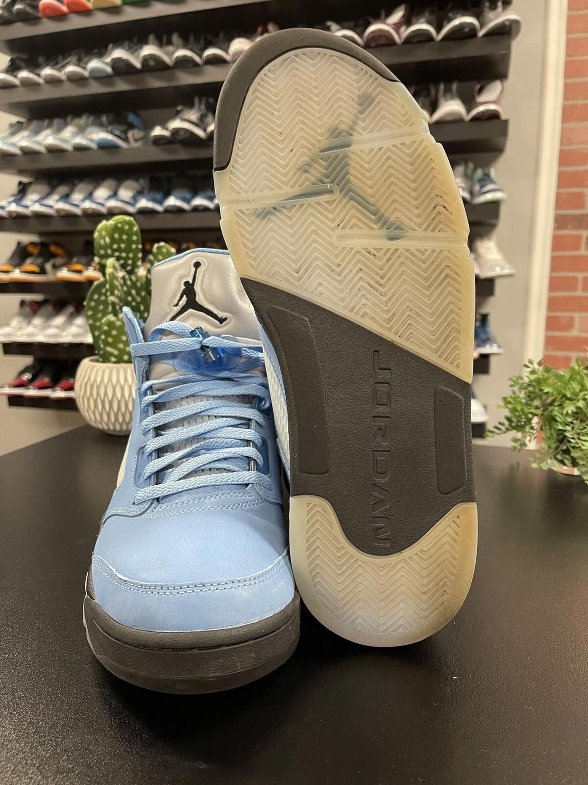 Jordan Brand Size 12 - Air Jordan 5 Retro SE Mid UNC University Blue Size US 12 / EU 45 - 9 Thumbnail