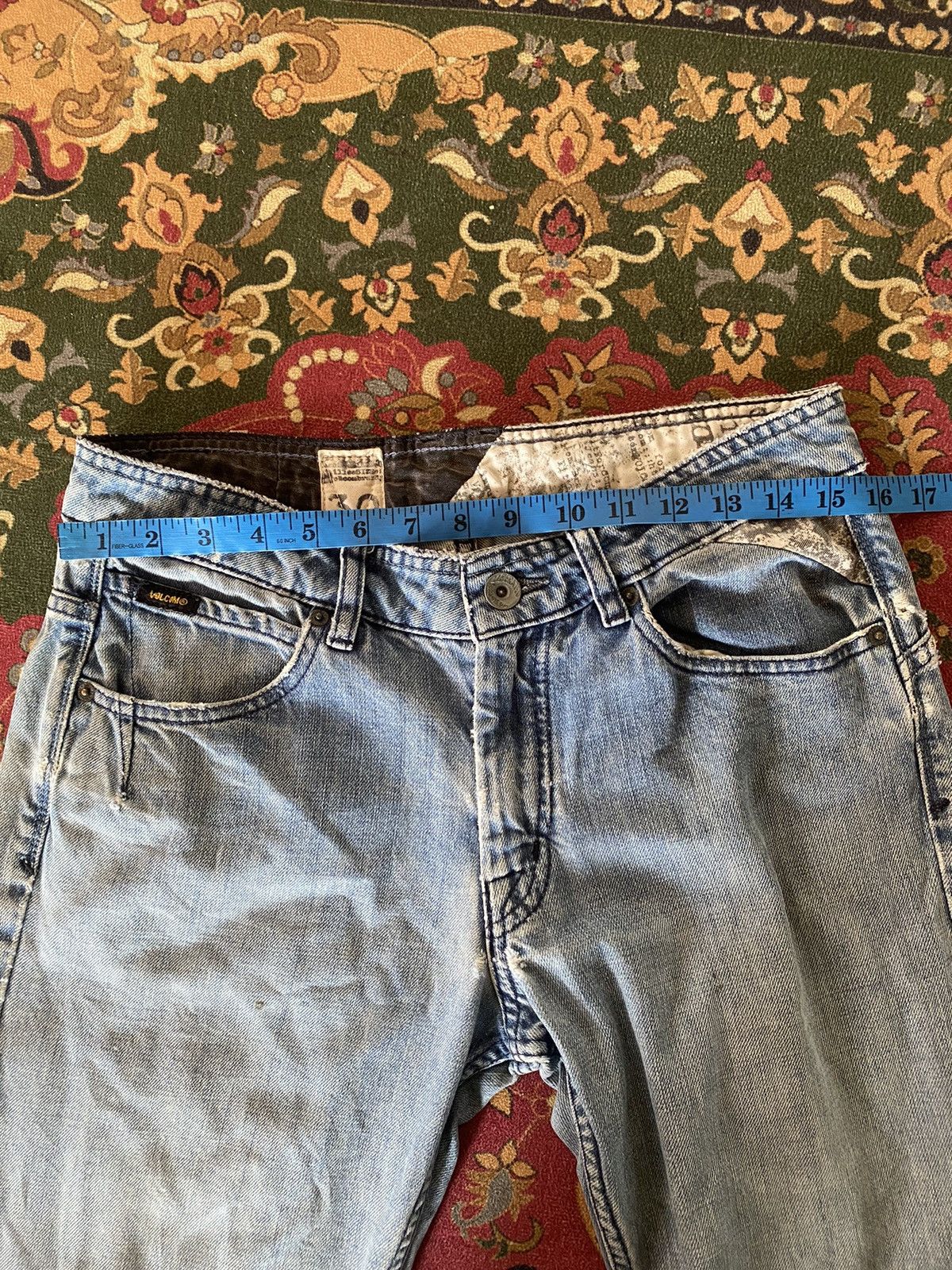 Vintage Vintage Volcom Genuine Distressed Jeans Size US 31 - 19 Thumbnail