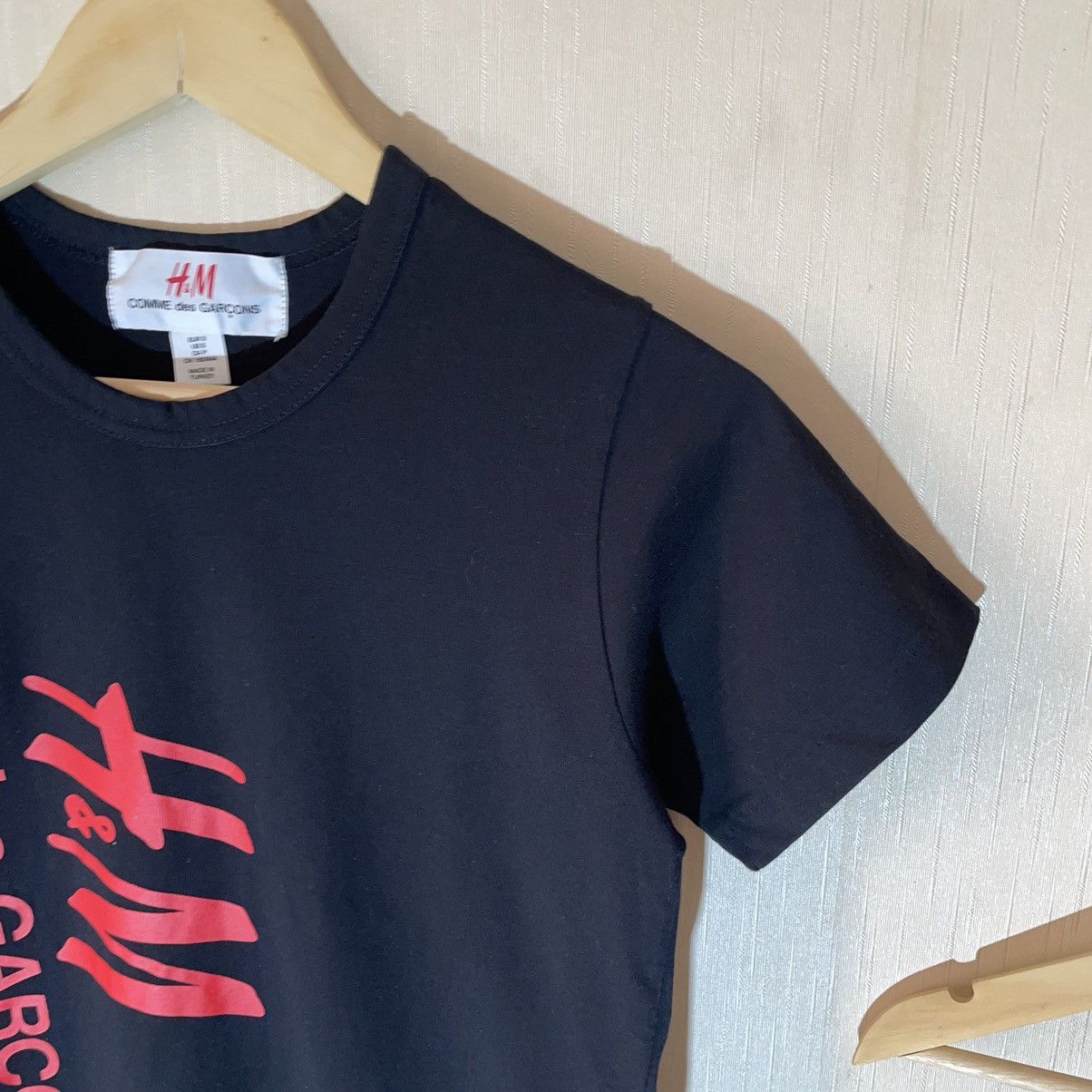 Comme des Garcons × H&M Comme des garçons x H&M streetwear Japanese T shirt Size S / US 4 / IT 40 - 2 Thumbnail