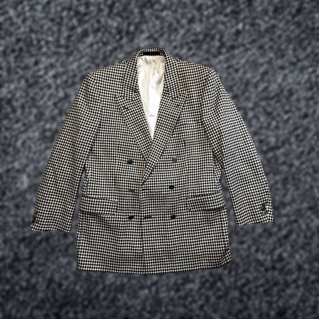 Vintage Scabal London Tweed Wool Blazer Jacket Vintage 42.5in Gray Women Blazer Wool Tweed Vintage 42.5 Womens Size M / US 6-8 / IT 42-44 - 1 Thumbnail