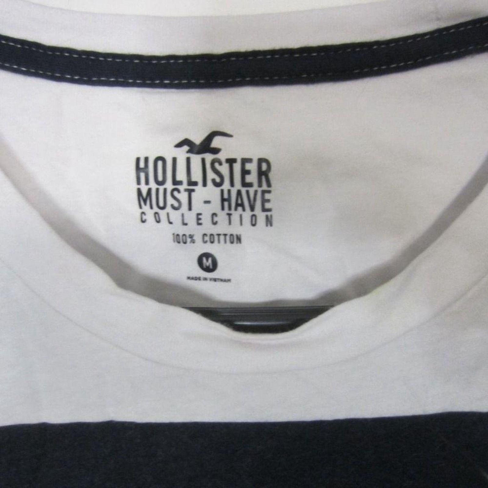 Hollister Hollister White Crewneck Tee Must-Have Collection Size M Size US M / EU 48-50 / 2 - 5 Thumbnail