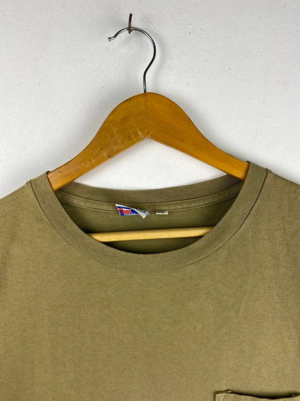 Avirex vintage avirex plain single pocket tee made in usa Size US XL / EU 56 / 4 - 2 Thumbnail