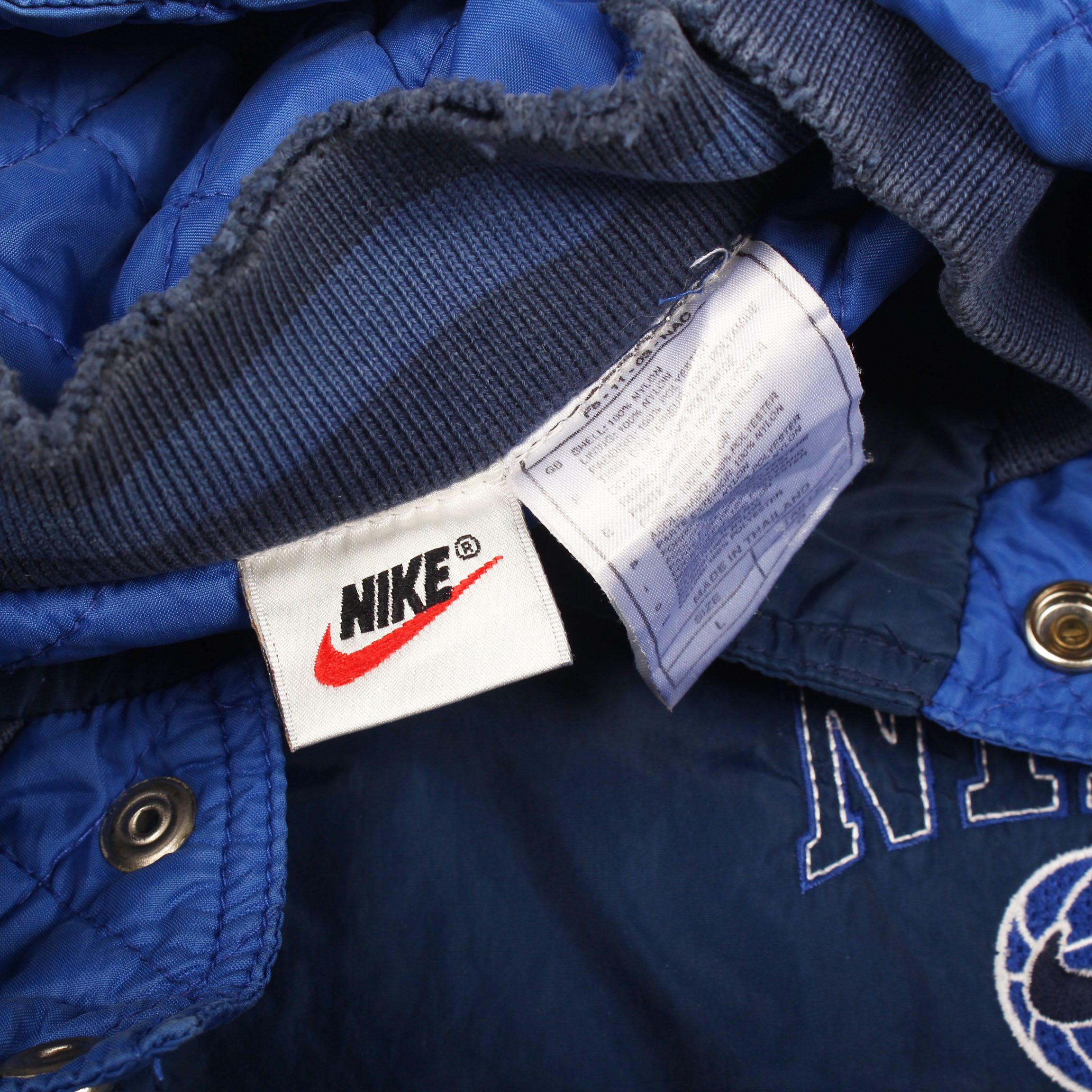 Nike × Vintage Vintage Nike Jacket Big Swoosh Logo - L Size US L / EU 52-54 / 3 - 6 Thumbnail