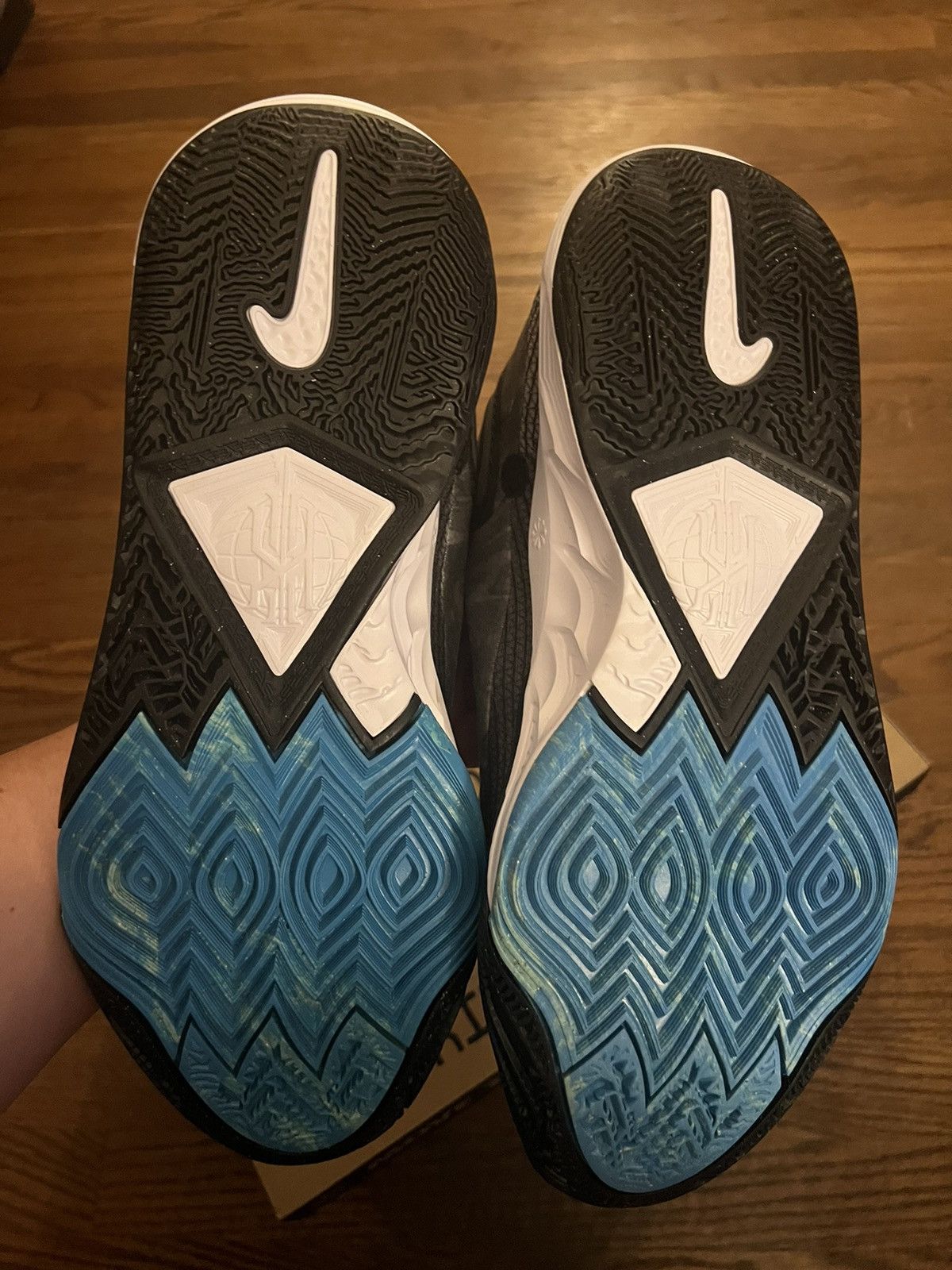 Nike Nike Kyrie 8 'Orca' DJ6017 001 Size 14 Black/Mercury Grey Size US 14 / EU 47 - 6 Thumbnail