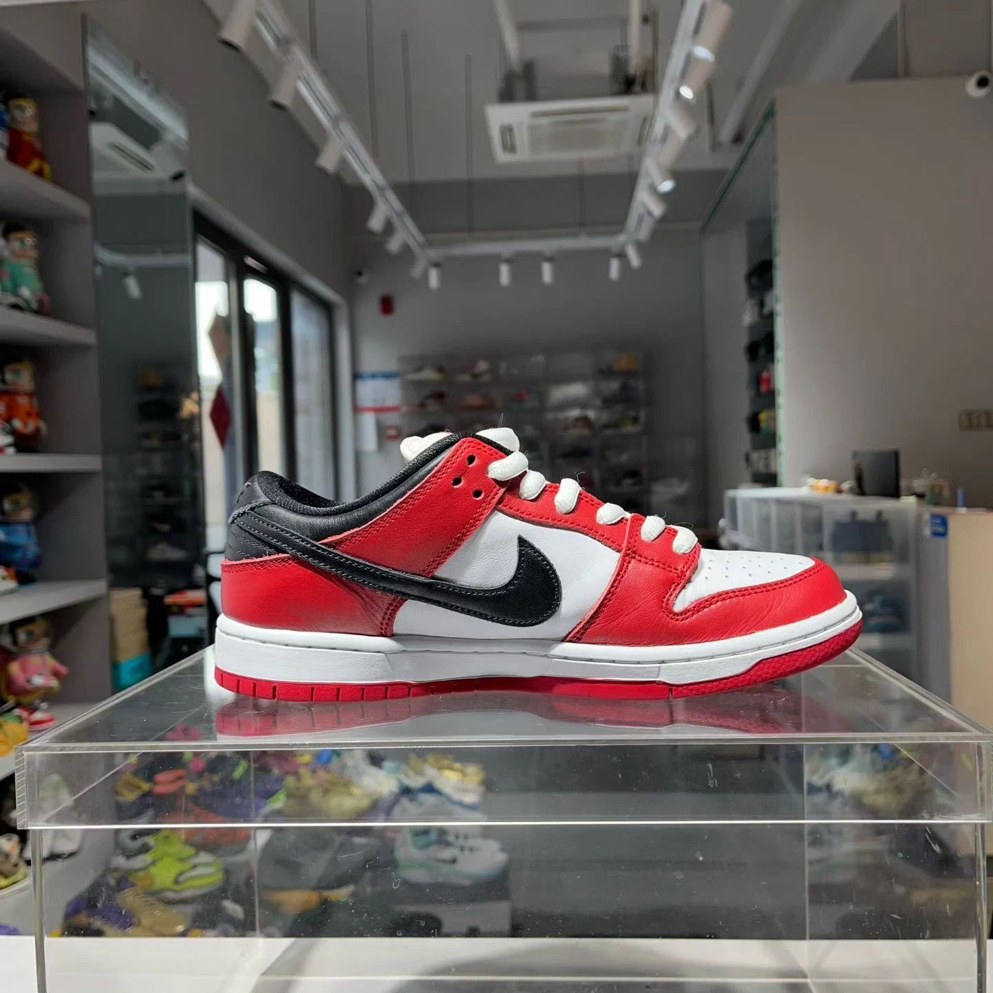 Nike Nike Dunk SB Chicago OG Box 40.5 DS Size US 7.5 / EU 40-41 - 5 Thumbnail