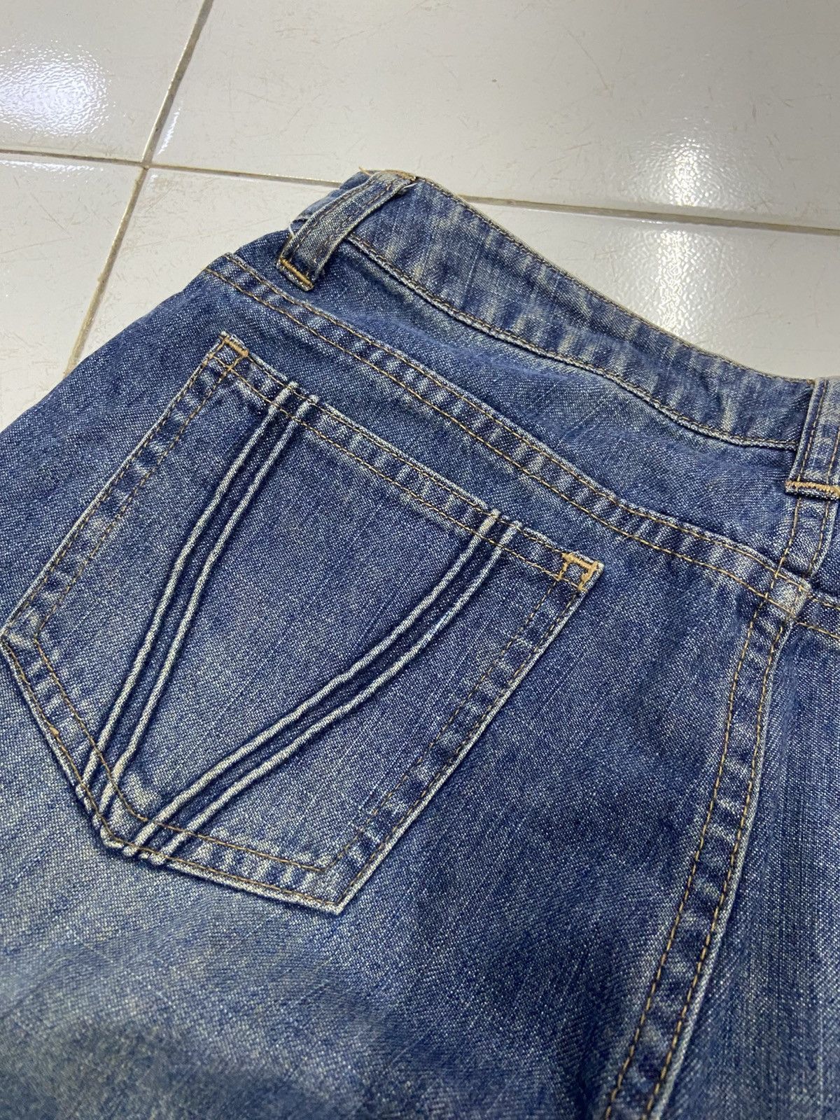 MCM MCM LEGERE STRAIGHT CUT DENIM JEANS Size US 27 - 7 Thumbnail