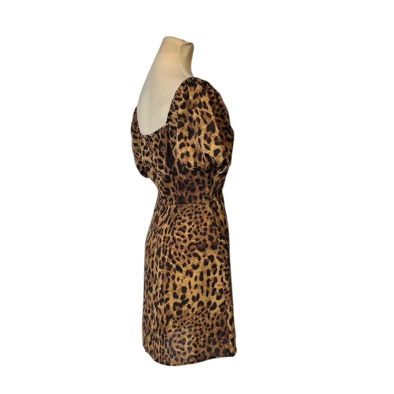 PrettyLittleThing PrettyLittleThing leopard print mini dress size 8 Size M / US 6-8 / IT 42-44 - 12 Thumbnail