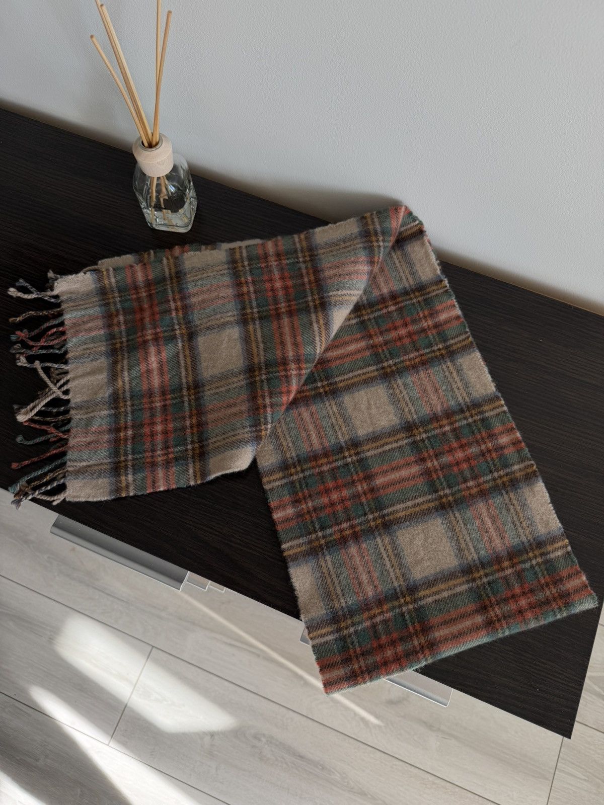 Johnstons Of Elgin Johnstons Lambswool Scarf Check Plaid Made in Scotland Size ONE SIZE - 5 Thumbnail